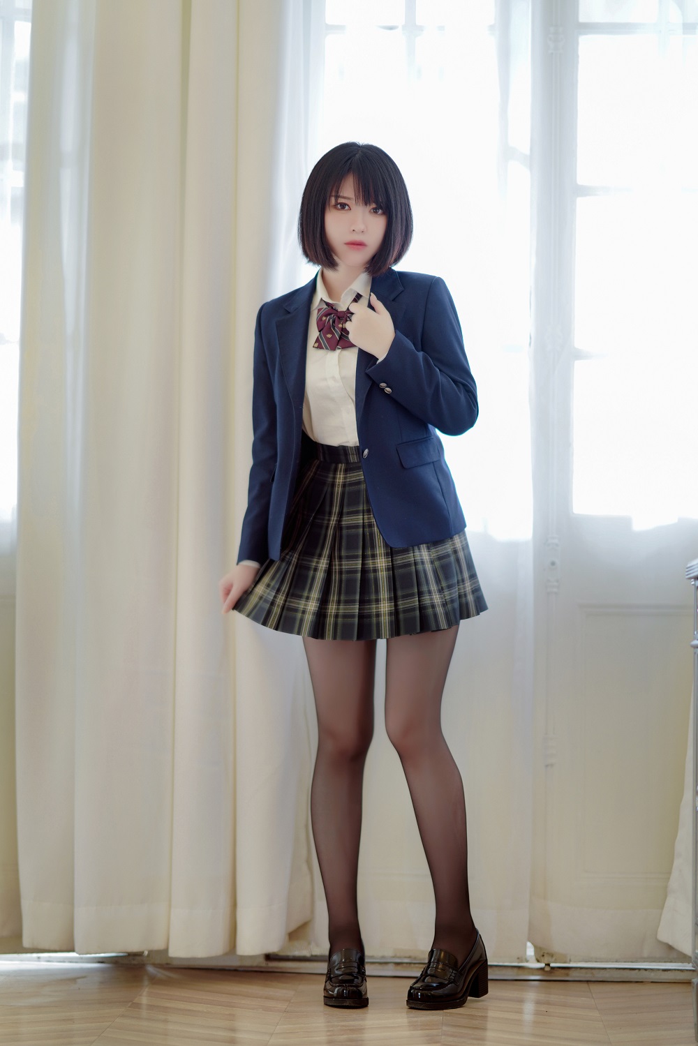 半半子-彼女の制服姿が好き[54P]