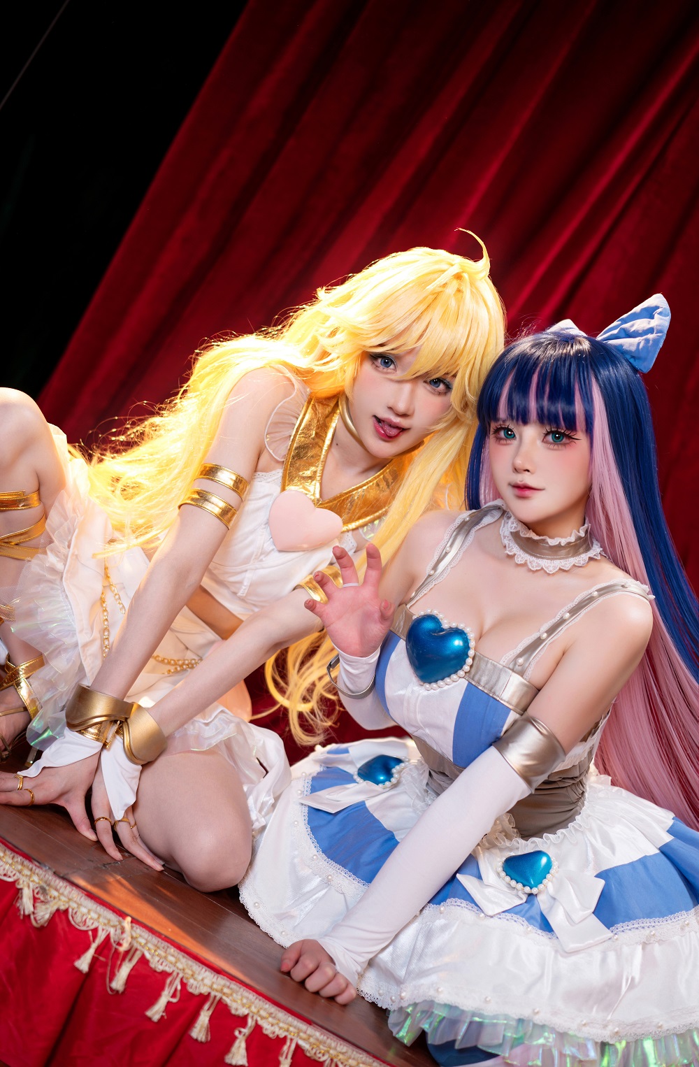 阿包也是兔娘&amp;苏苏苏Sofia-吊带袜天使[33P]