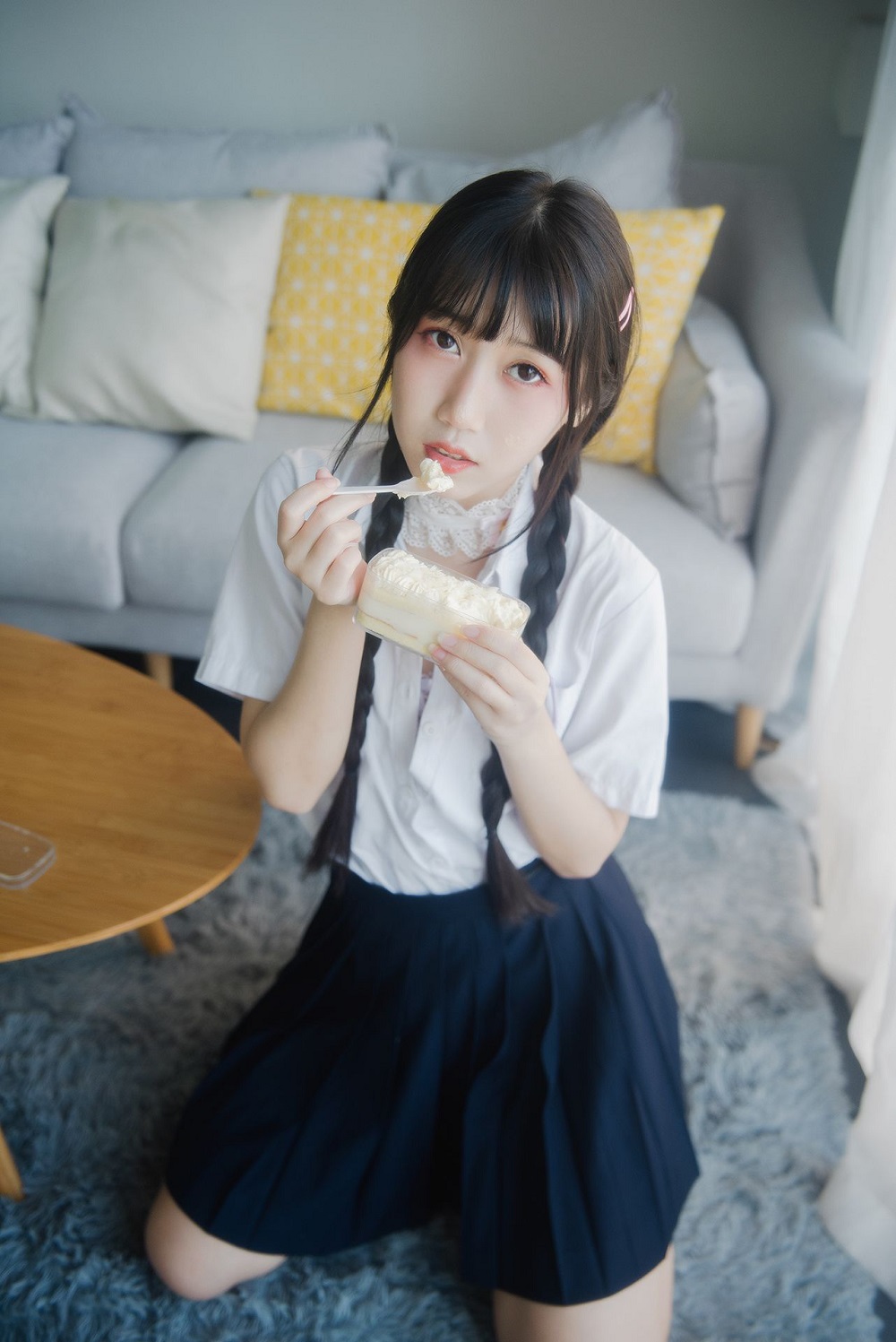 不呆猫-奶油少女[80P+3V]