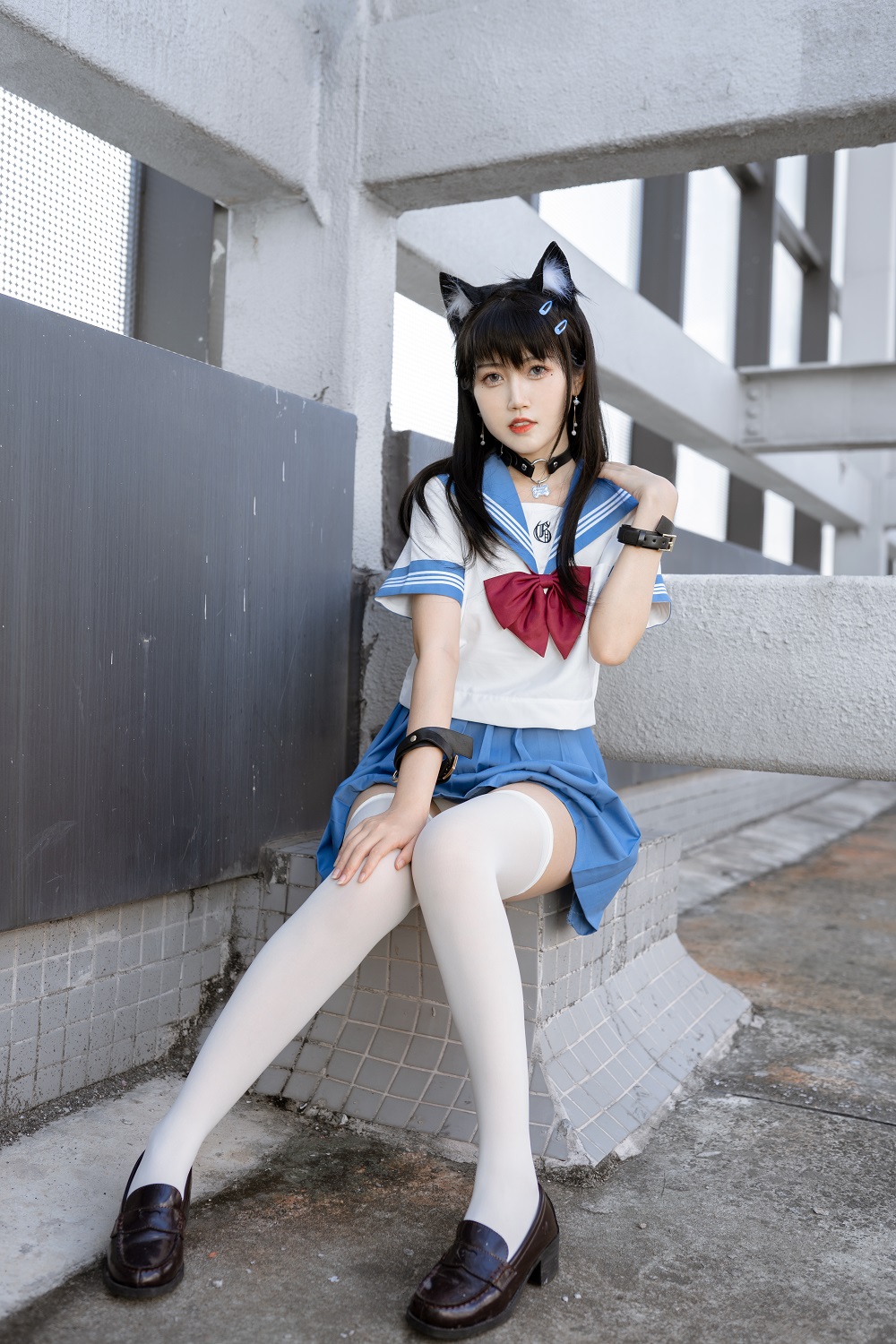 不呆猫-天台JK小m猫[96P+1V]
