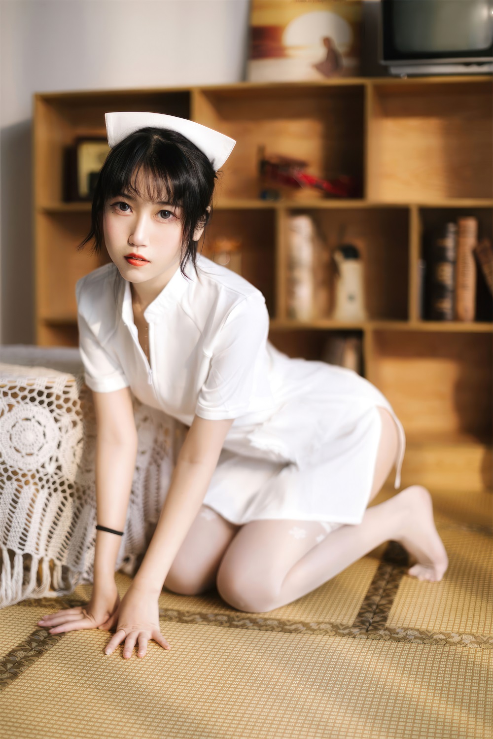 不呆猫-专属护士[45P+2V]