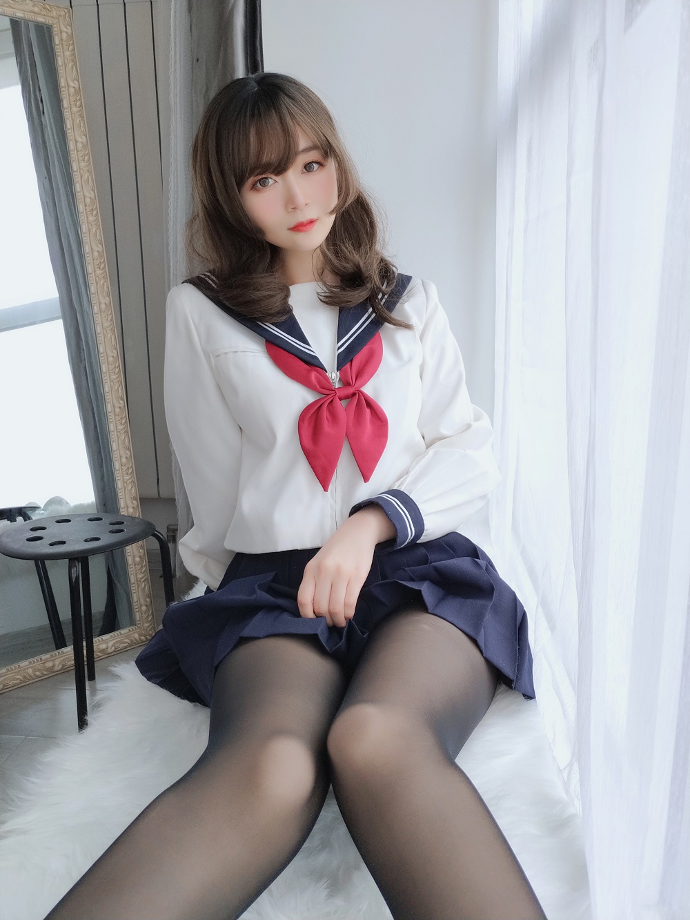 白银81-黑丝学妹[36P]