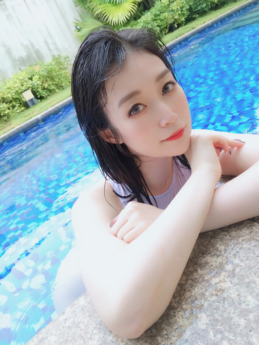 白银81-白色竞泳[83P+2V]