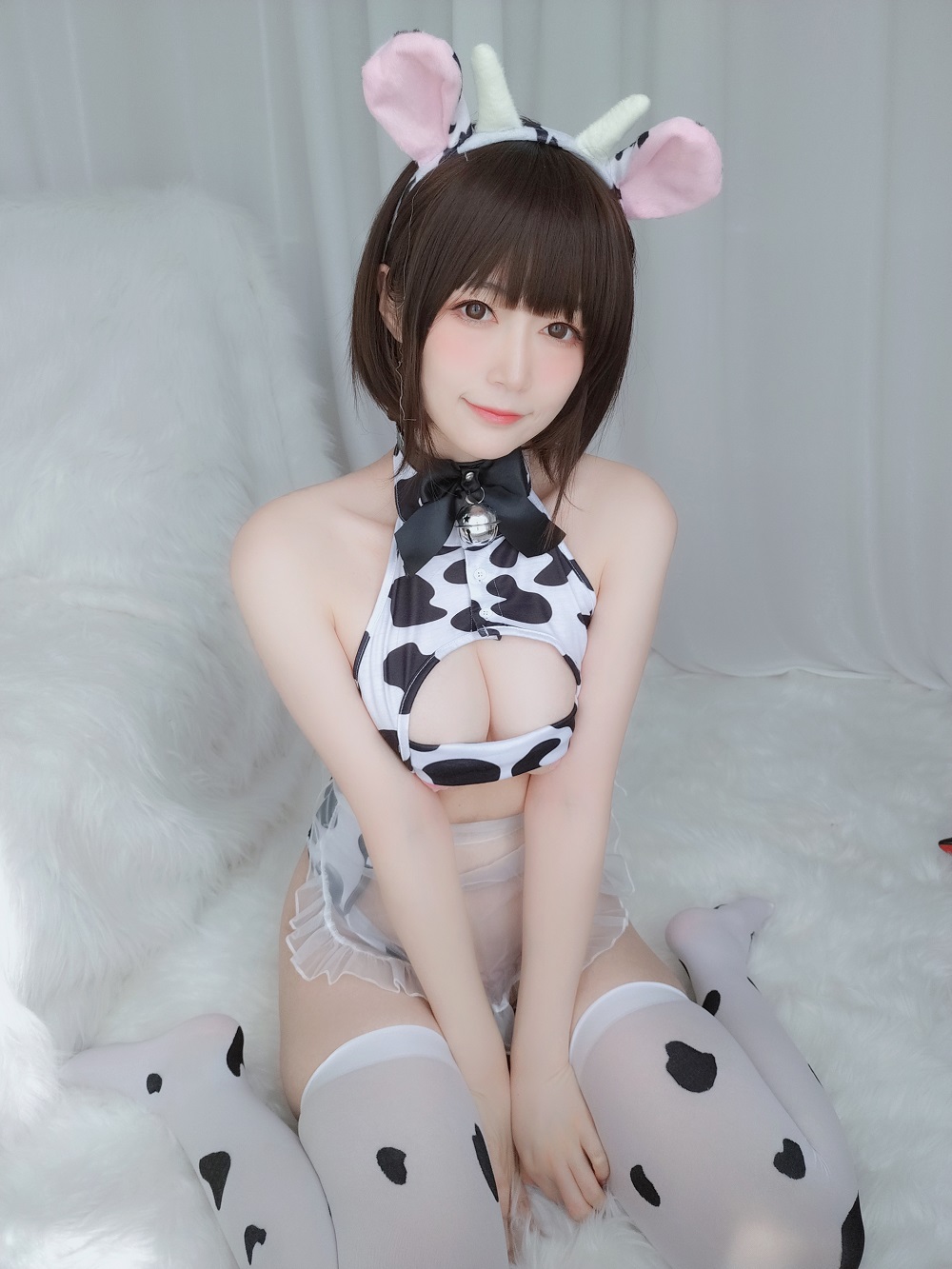 白银81-自摄Vol.46-可爱奶牛[100P+3V]