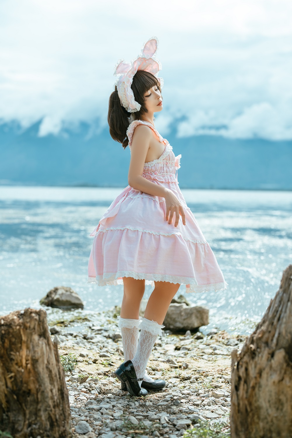 蠢沫沫-湖边的少女[11P]