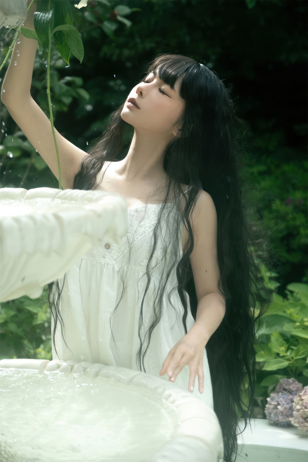 蠢沫沫-白色吊带[35P]