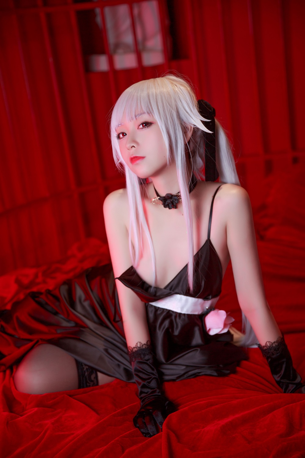 G44不会受伤-篝之雾枝·黑裙礼服[13P]