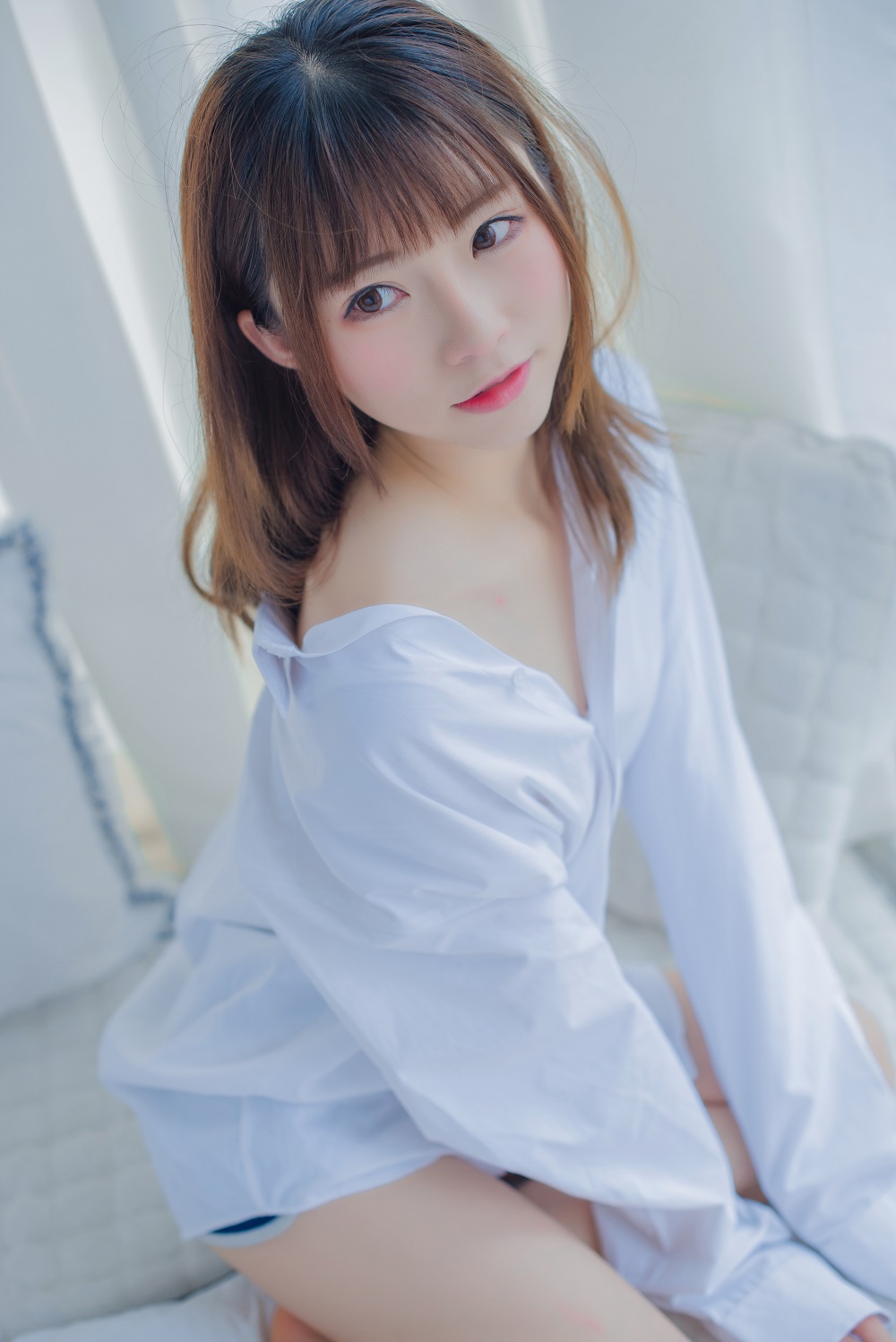 Kitaro_绮太郎-白衬衫[48P]