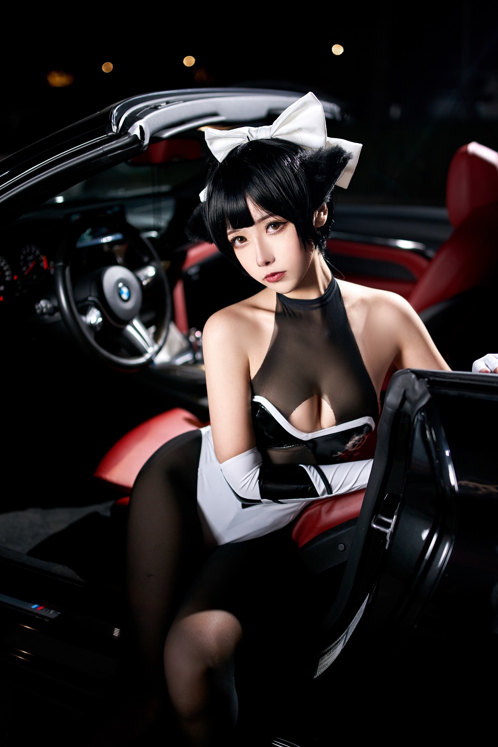 Momoko葵葵-高雄赛车服[18P]