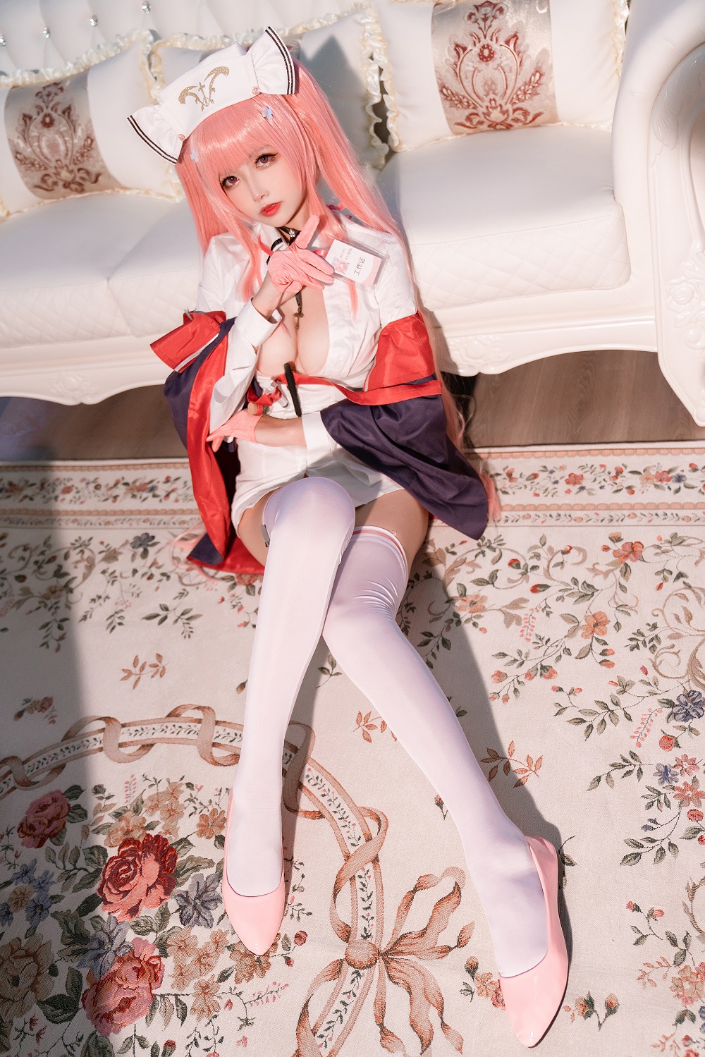 Momoko葵葵-英仙座护士服[35P]