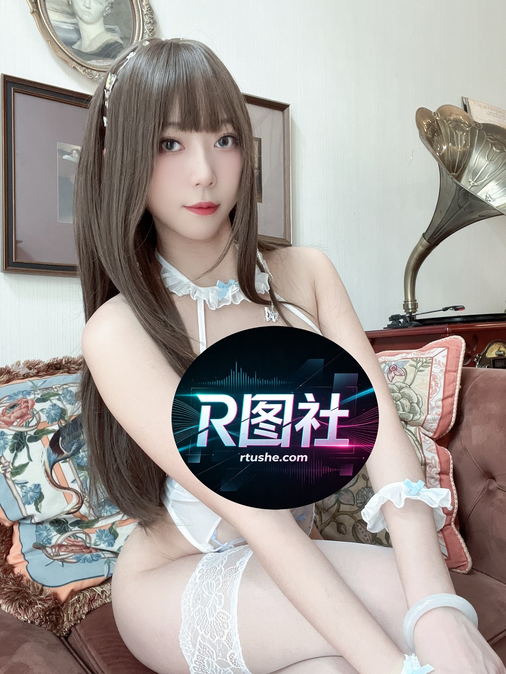Money冷冷-蓝花朵朵[55P+2V]