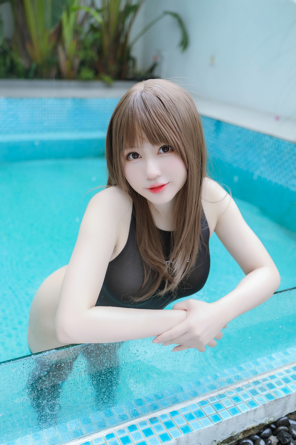 Nyako喵子-竞泳本-黑色透明[134P]