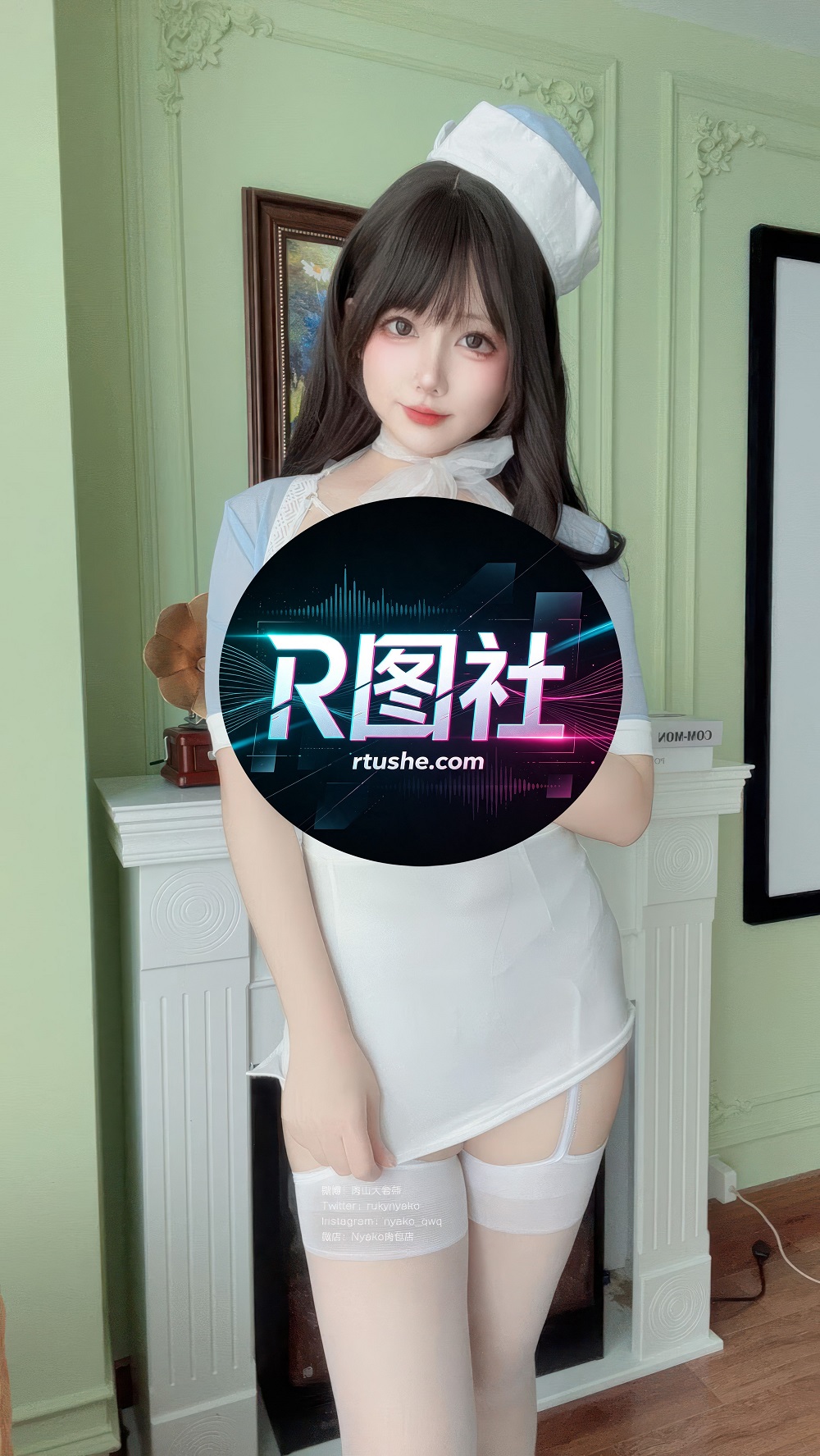 Nyako喵子-自撮り36-蕾丝空姐[49P]