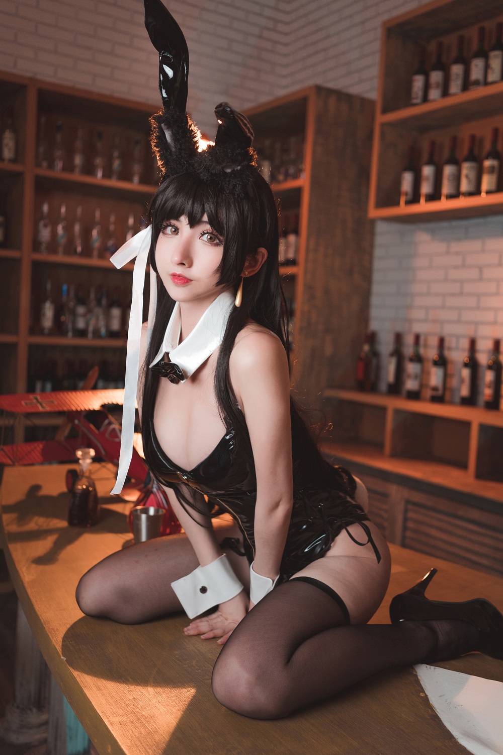 rioko凉凉子-爱宕兔女郎[32P+5V]