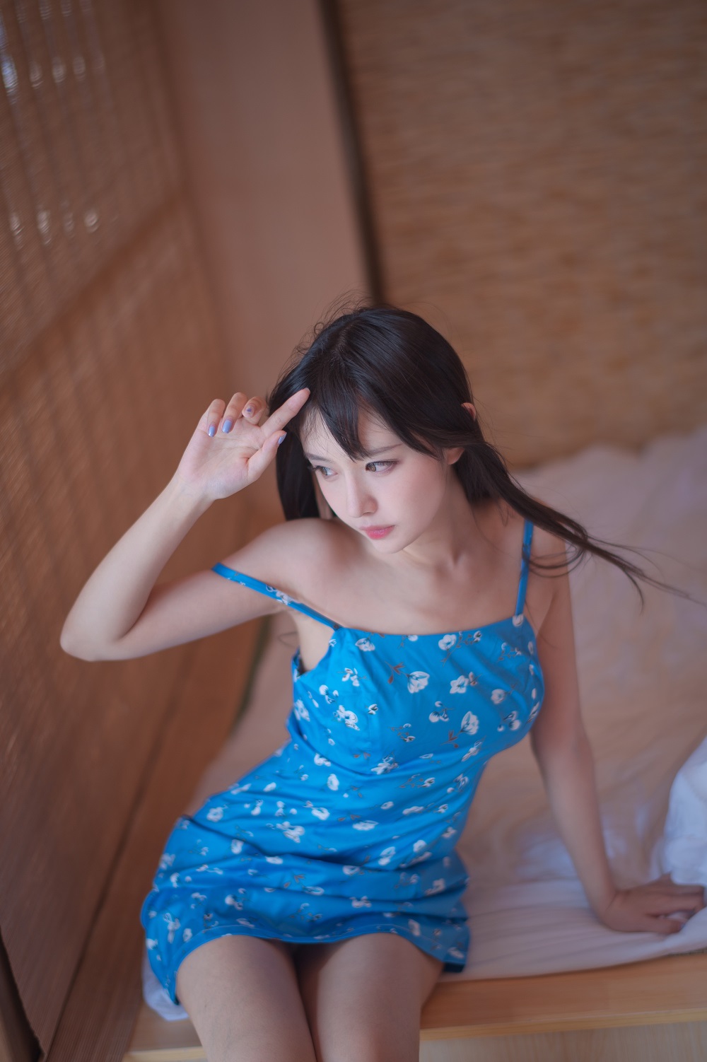 Shika小鹿鹿-蓝裙子[16P]