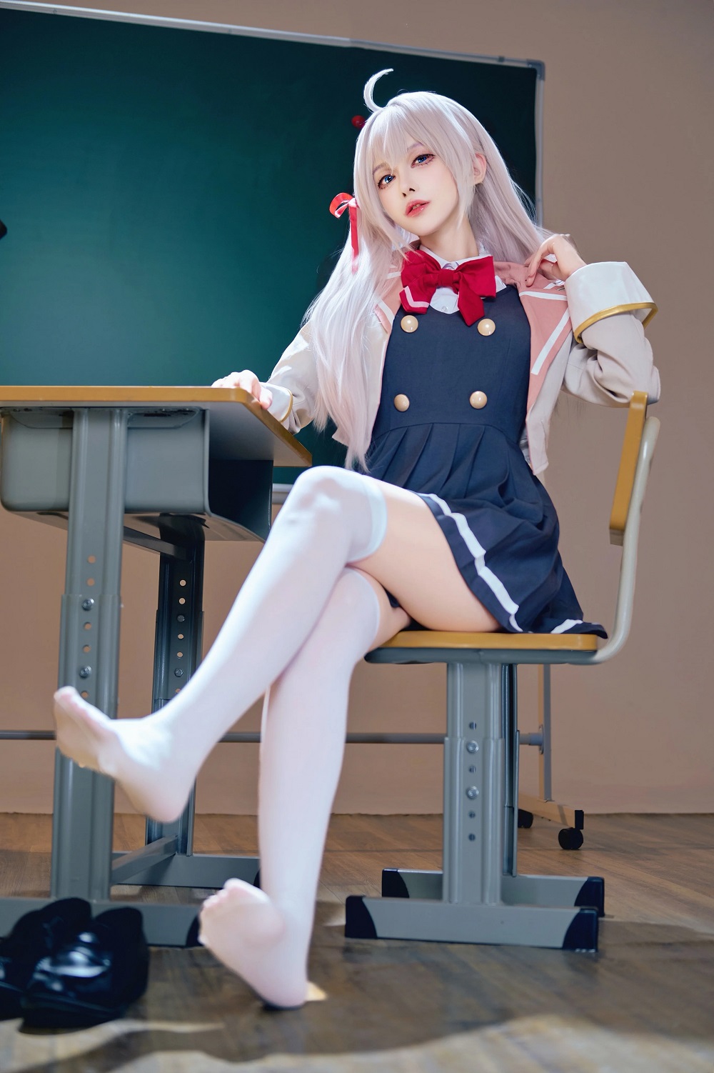 Shika小鹿鹿-邻座艾莉同学[38P+2V]