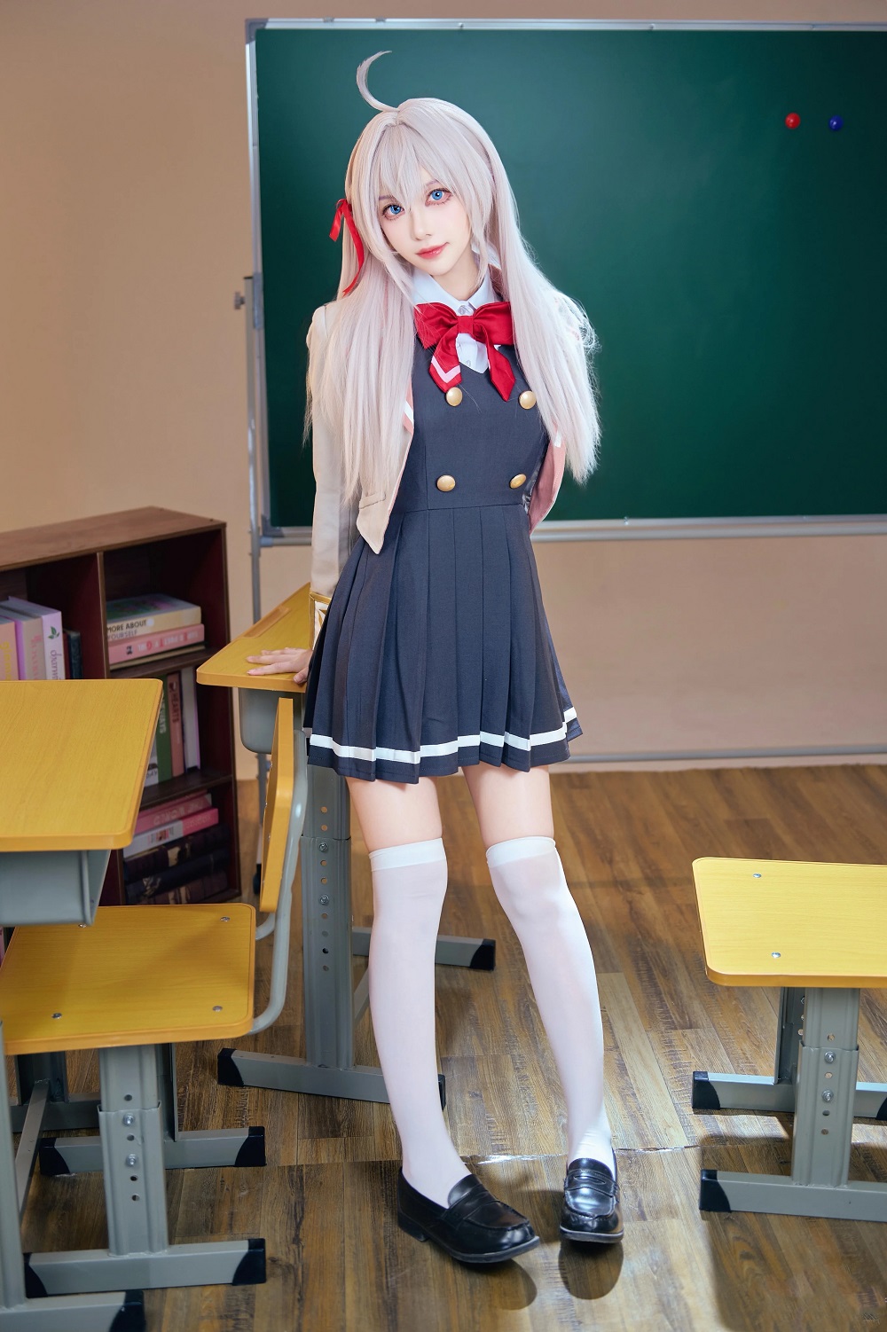 Shika小鹿鹿-邻座艾莉同学[38P+2V]