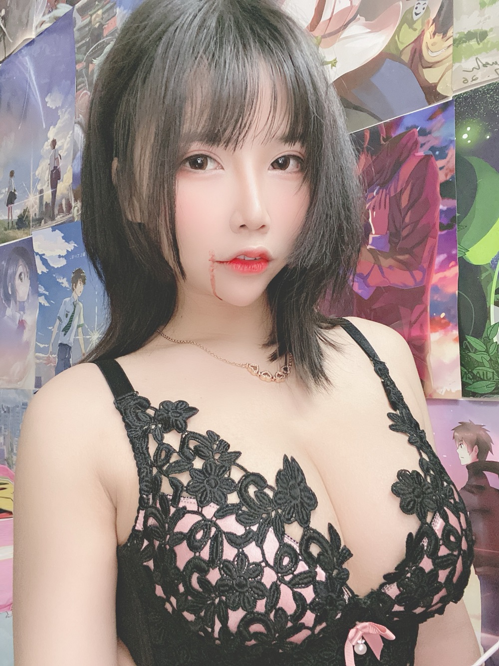 抱走莫子aa-限量手机自拍[29P+3V]
