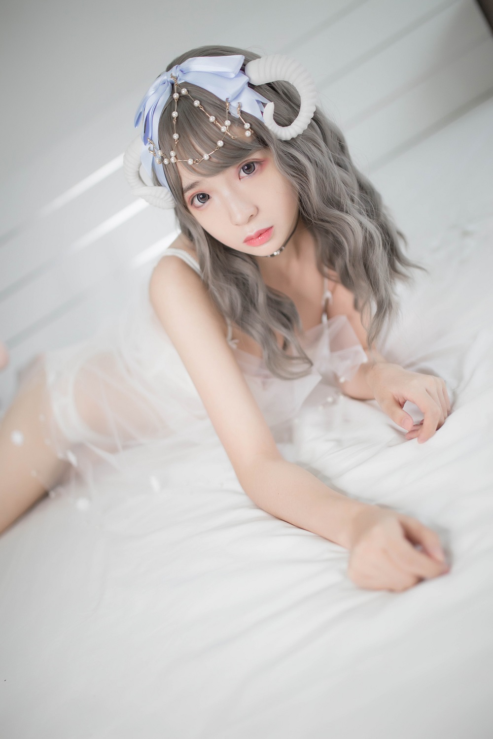 疯猫ss-白内衣[18P]