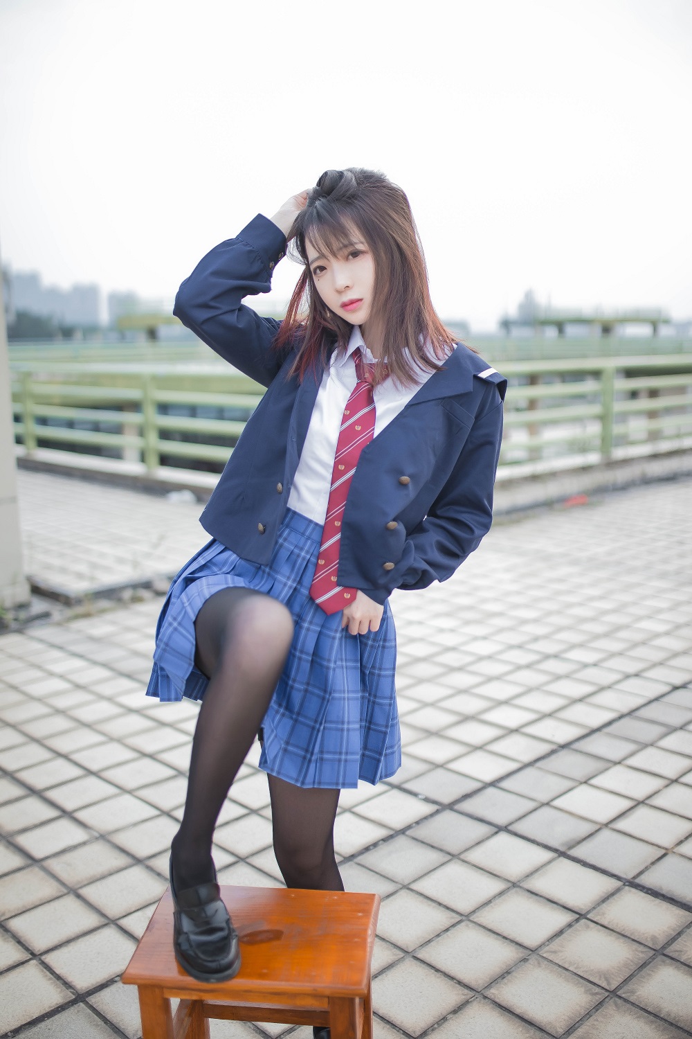 疯猫ss-天台JK[30P]