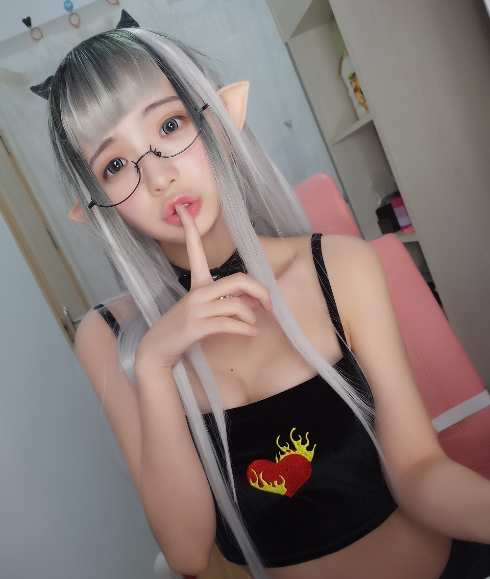 疯猫ss-猫哥超凶自拍[9P]