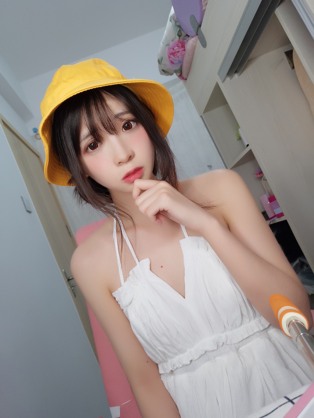 疯猫ss-小黄帽自拍[9P]
