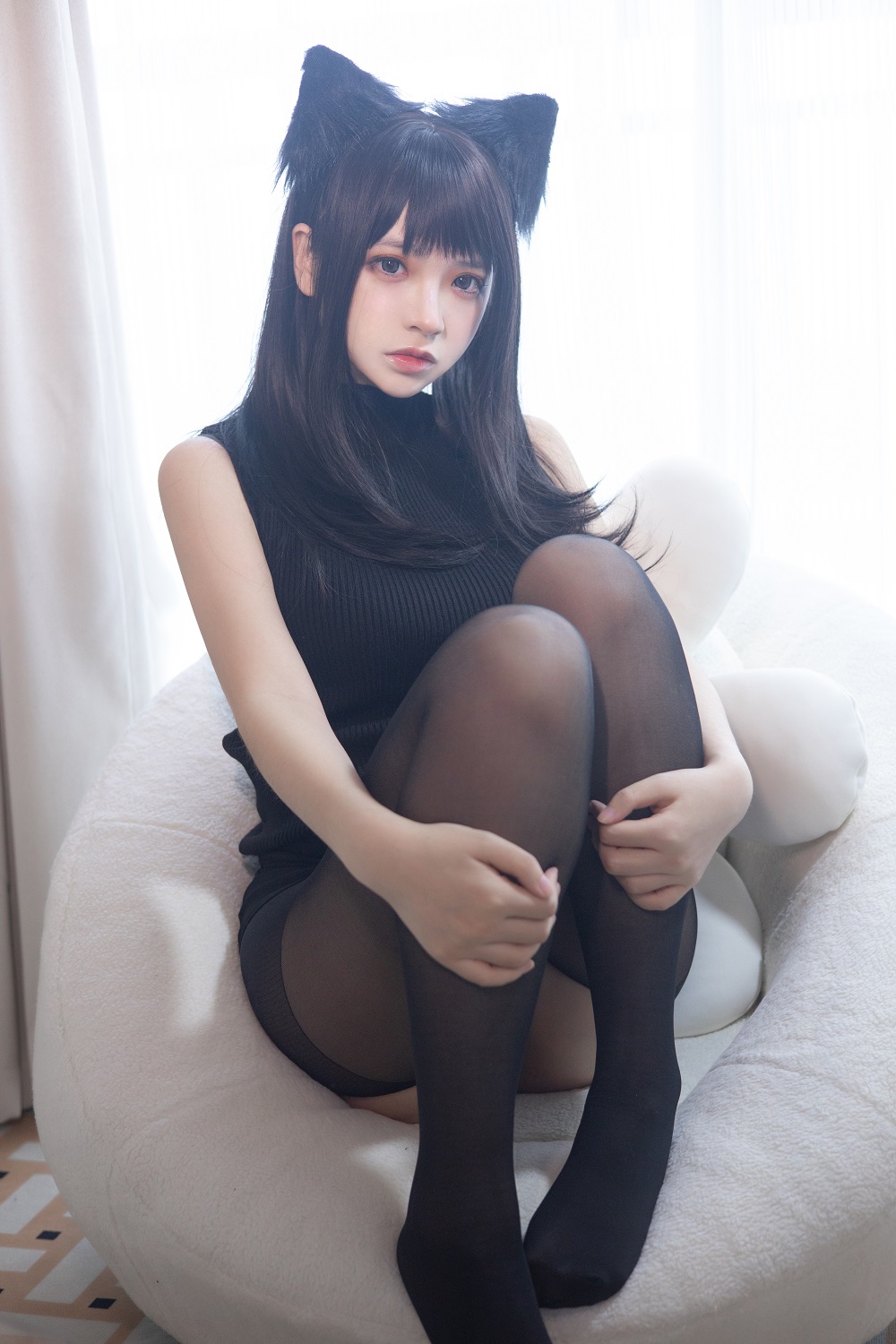 疯猫ss-黑毛衣少女[80P]
