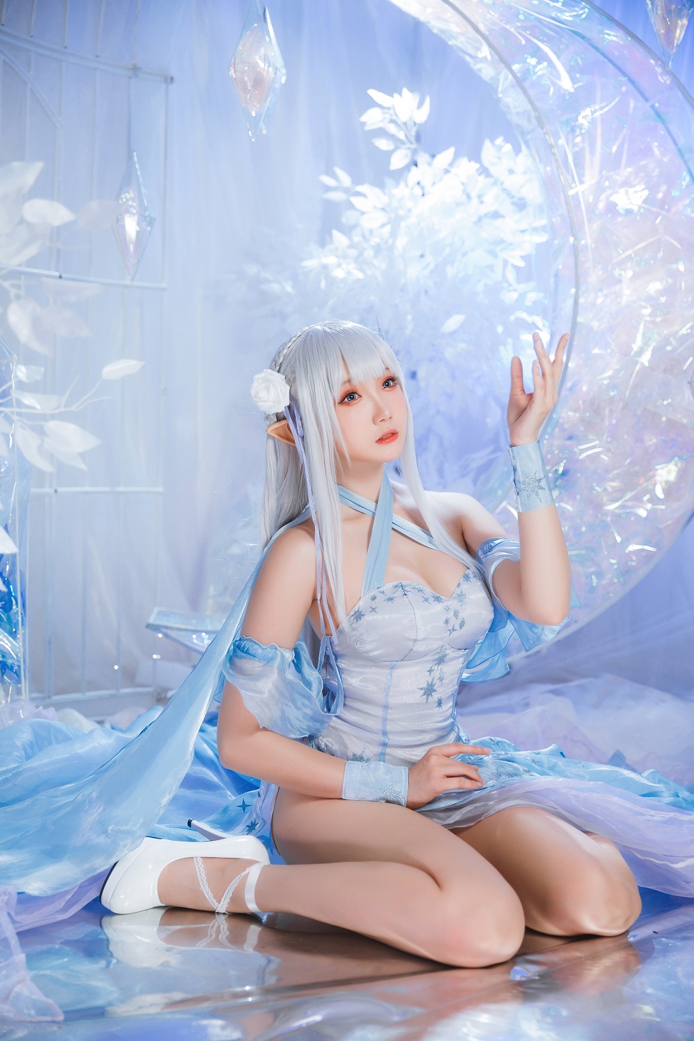 瓜希酱-爱蜜莉雅·水晶礼服[28P]