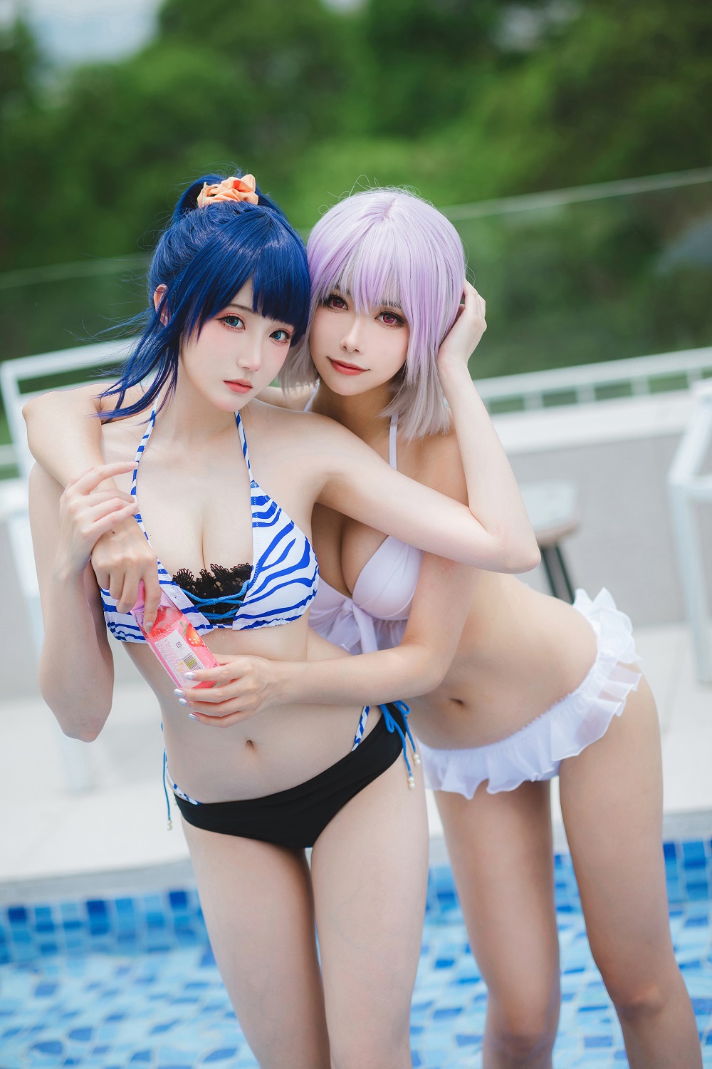 瓜希酱&amp;Momoko葵葵-电光超人古利特-宝多六花&amp;新条茜泳装[85P]