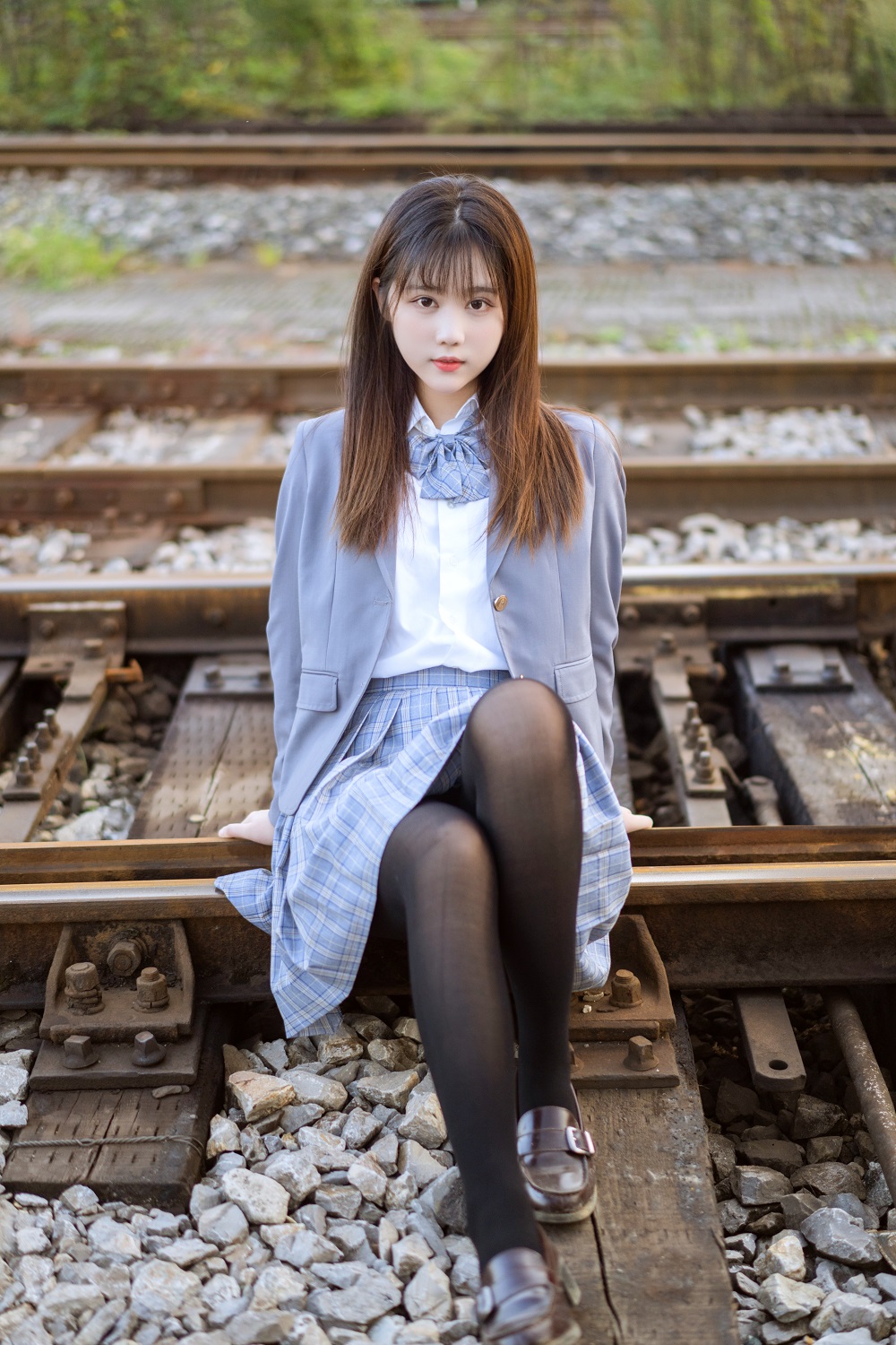 镜酱-私奔之制服[30P]