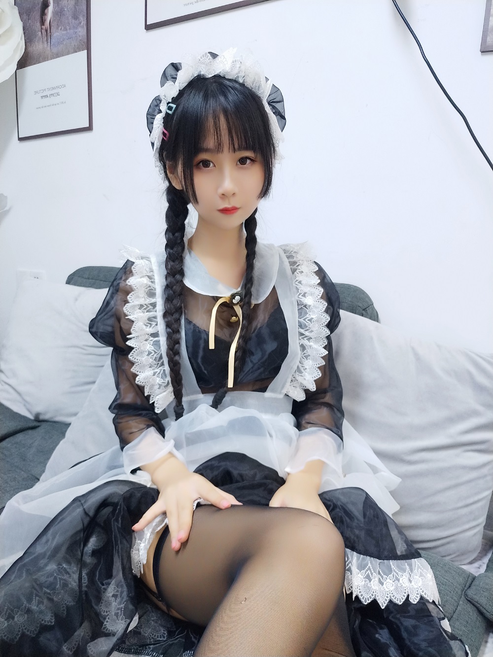 萌芽儿-透明女仆自拍[26P]