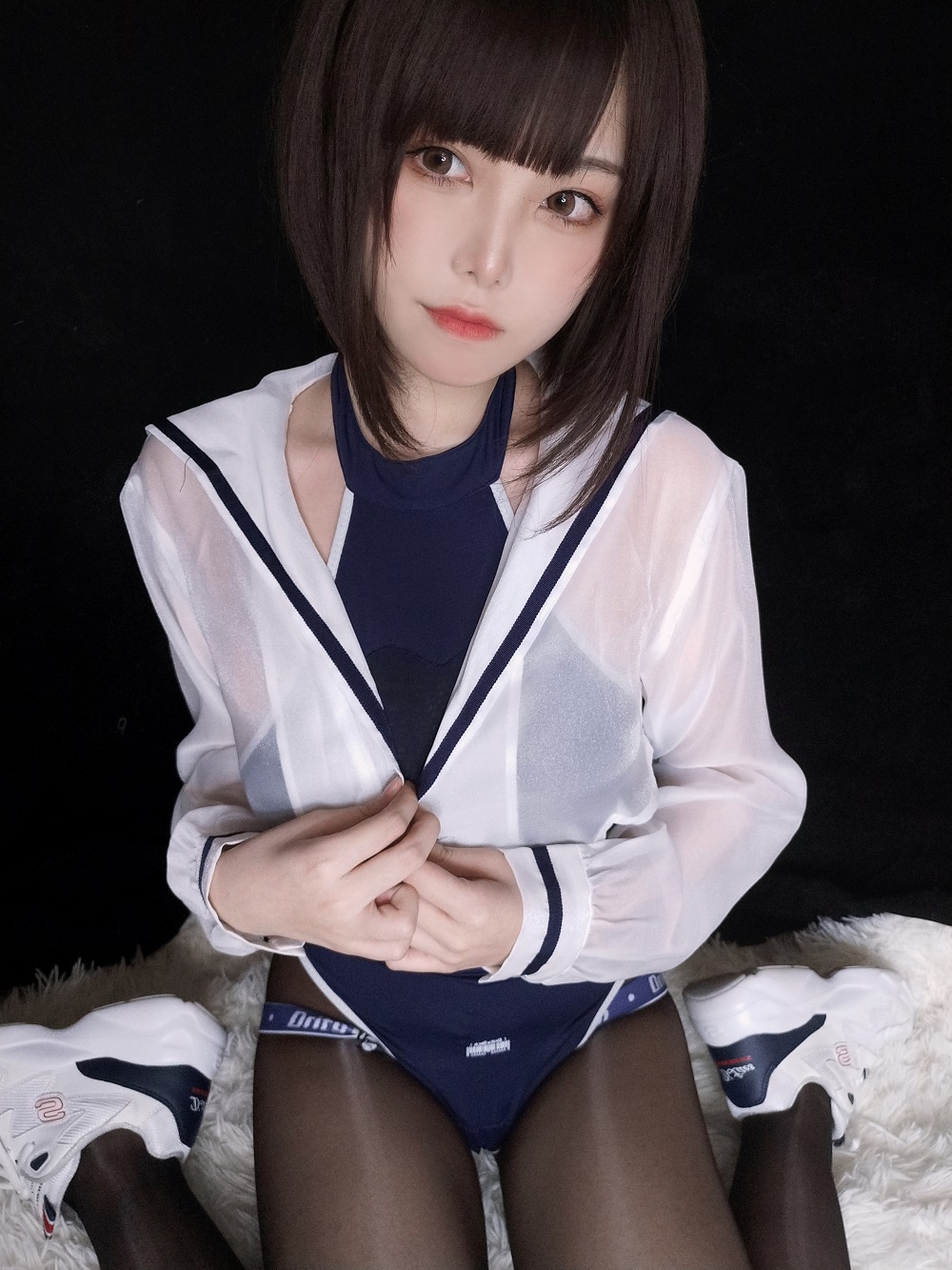 蜜汁猫裘-黑丝竞泳[34P]