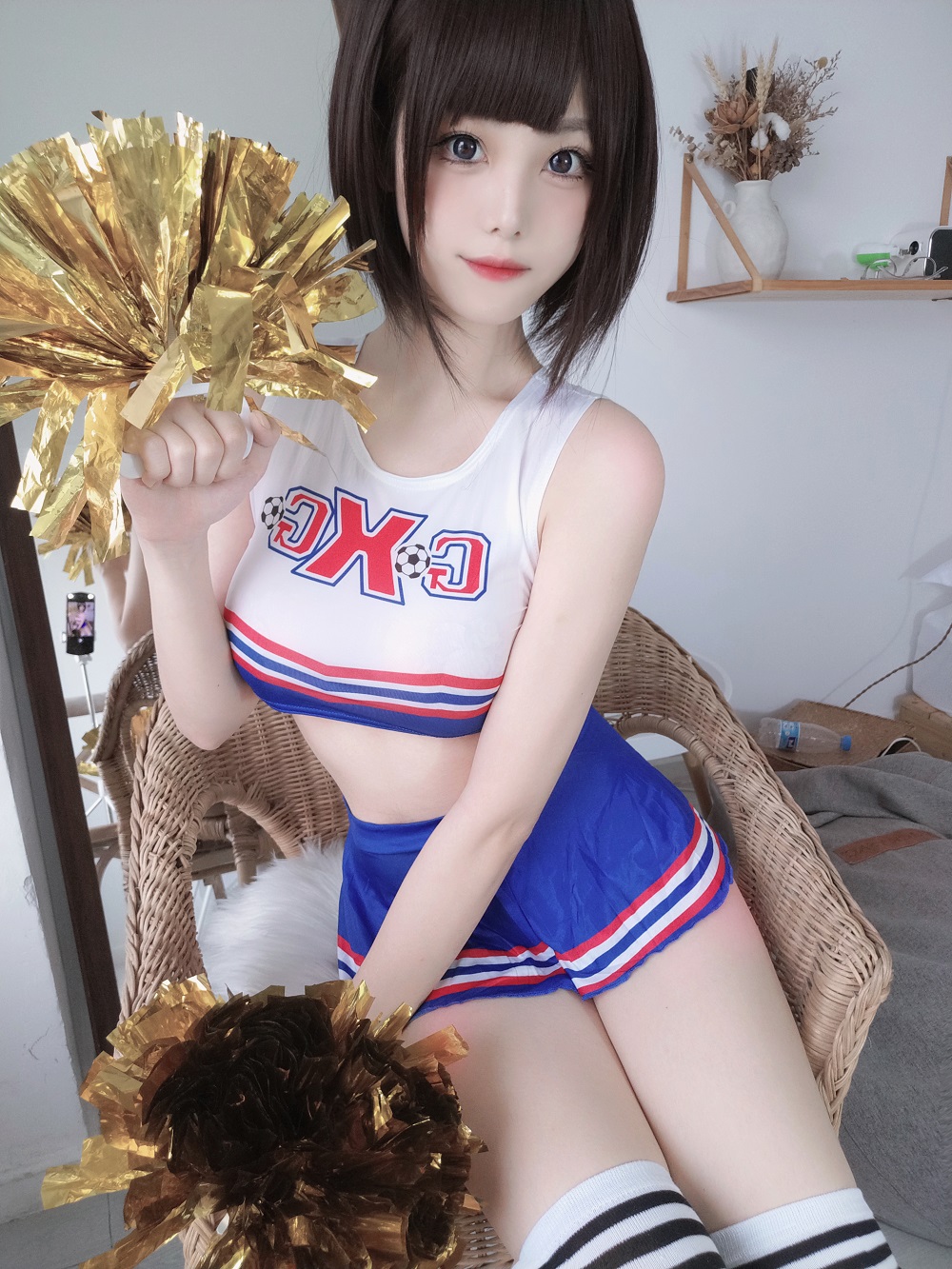 蜜汁猫裘-足球宝贝[37P+4V]