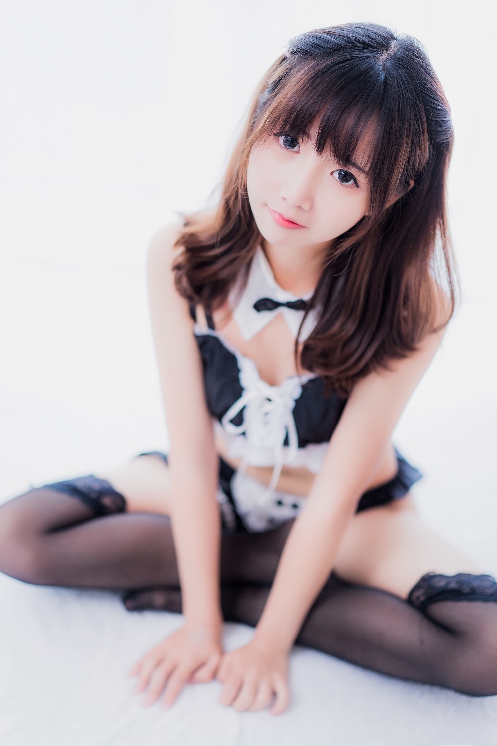 面饼仙儿-内衣女仆[25P+1V]
