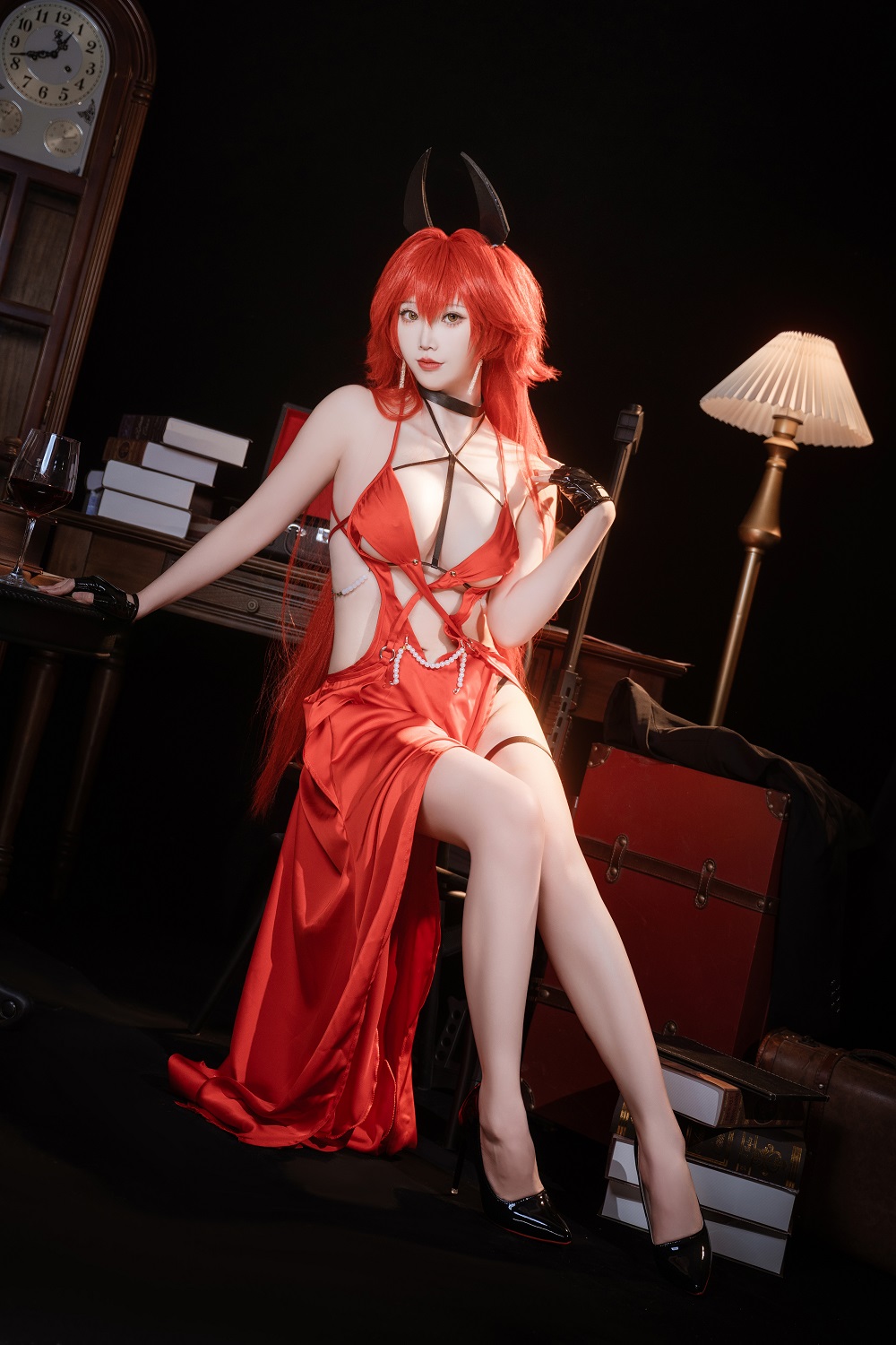 面饼仙儿-Nikke-小红帽荒诞红礼服[24P]