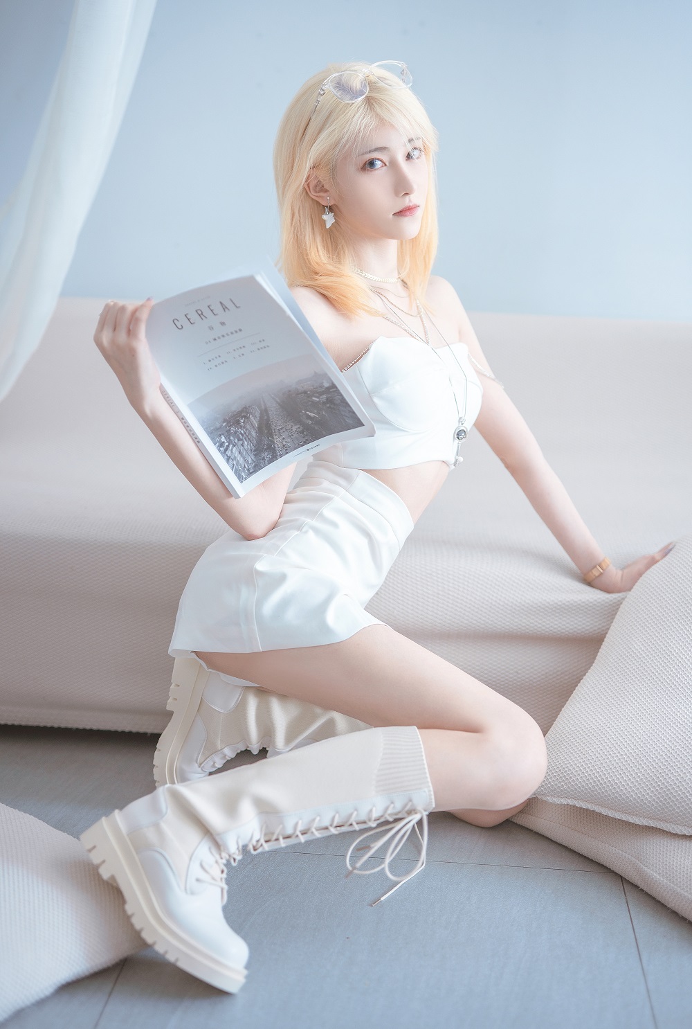 南桃Momoko-白色制服[9P]