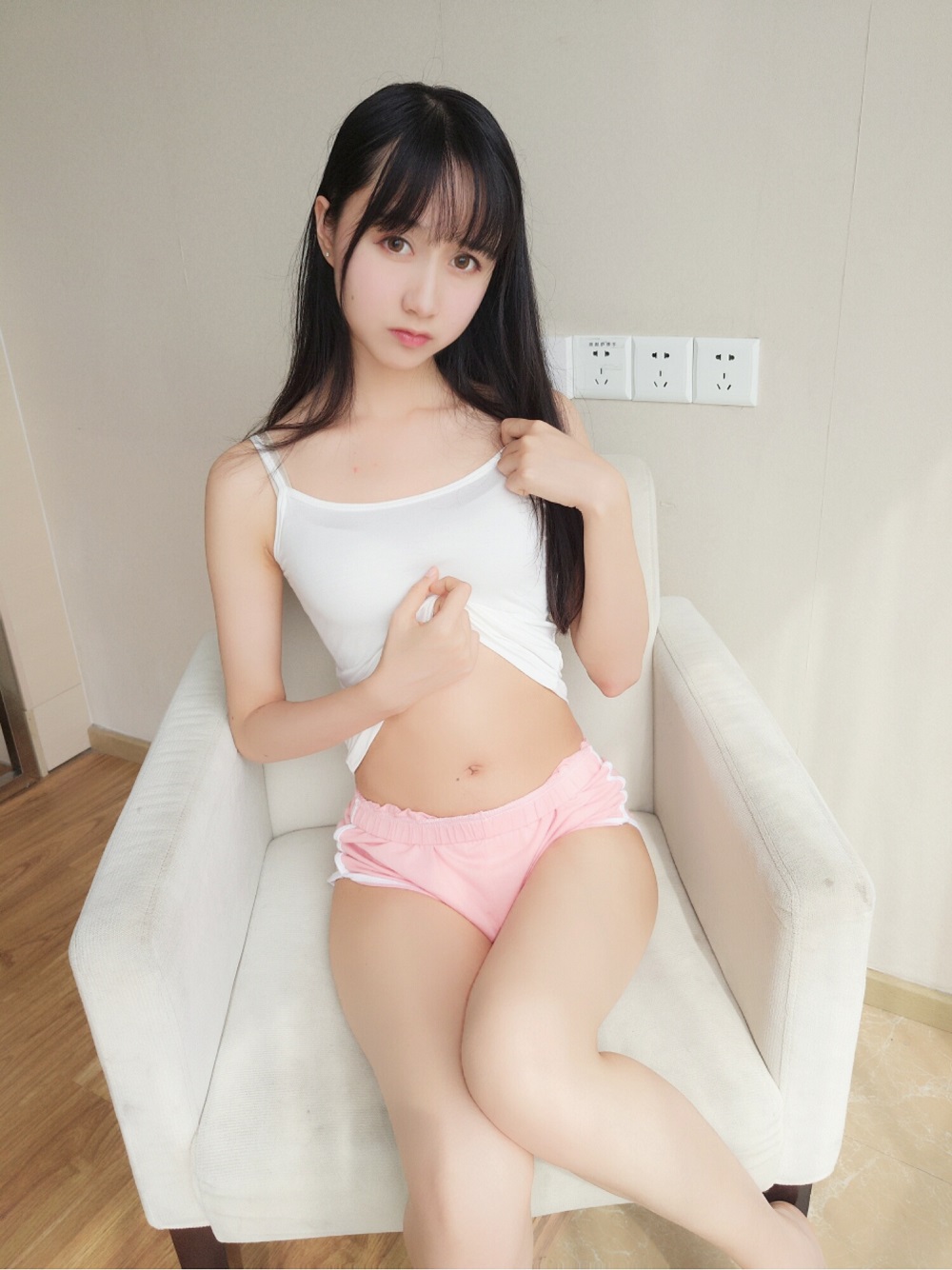 木棉棉-白色背心&amp;纱雾睡衣[31P+1V]