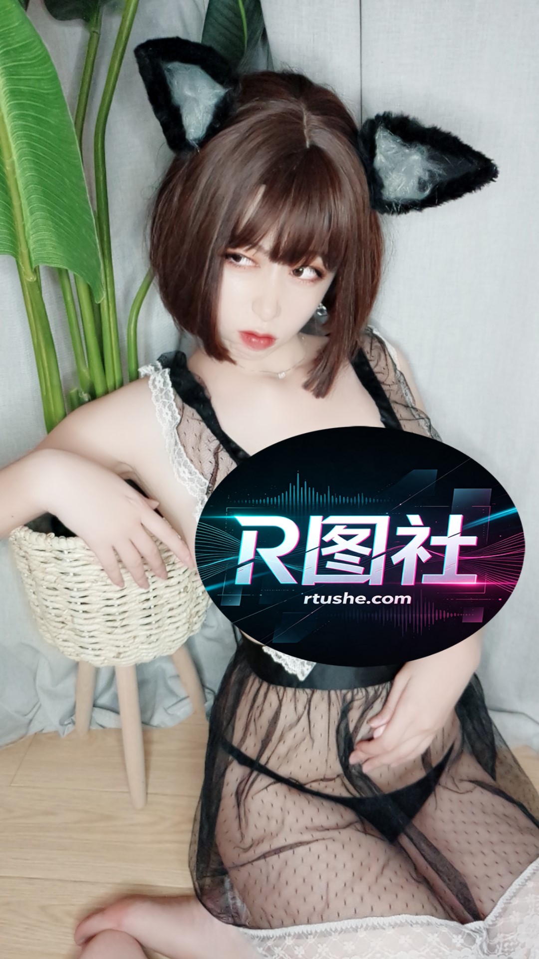 奈汐酱nice-自撮りVol.003-透明围裙猫耳[50P]