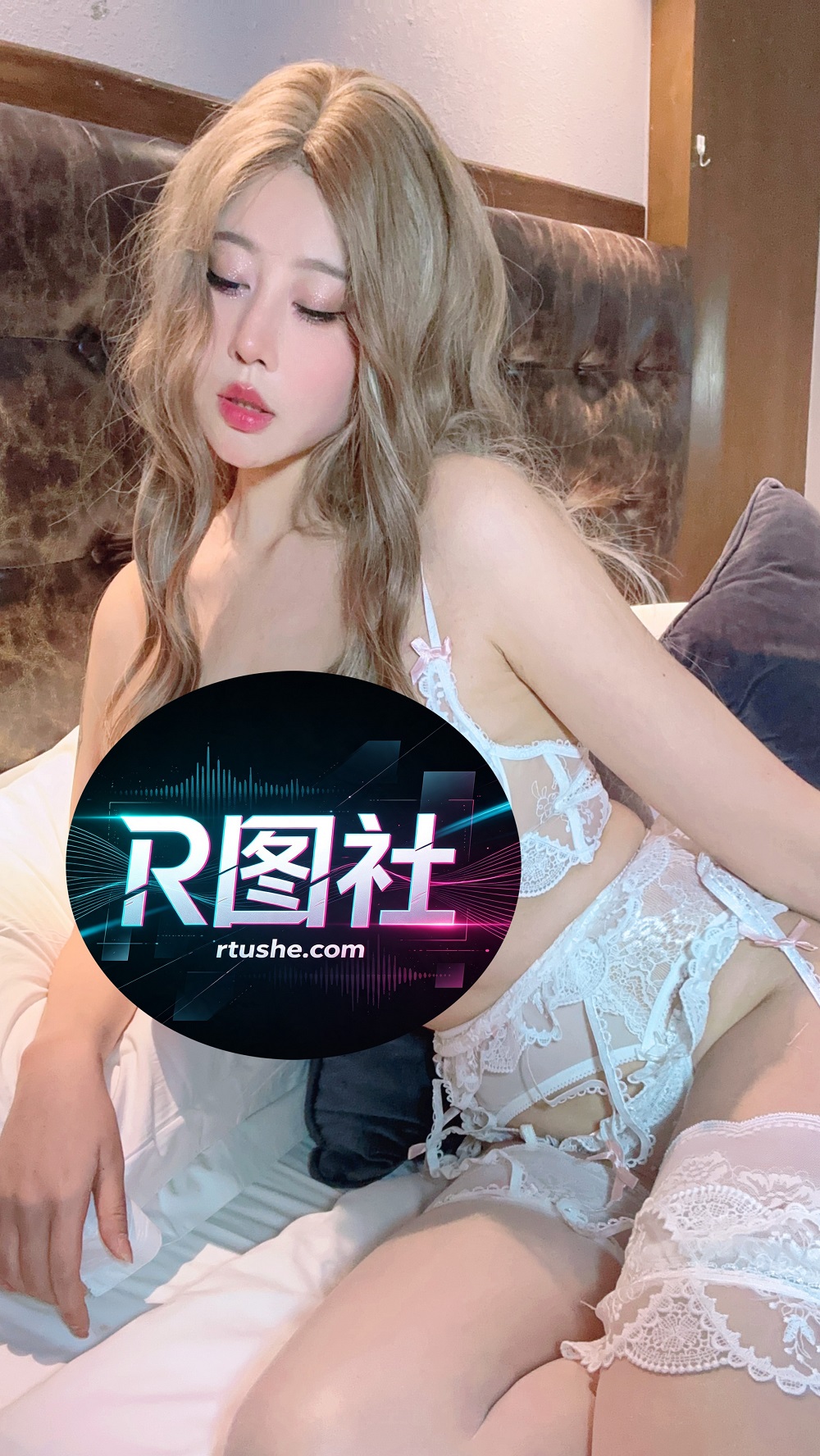 奈汐酱nice-44号自拍本-小乖[66P+4V]