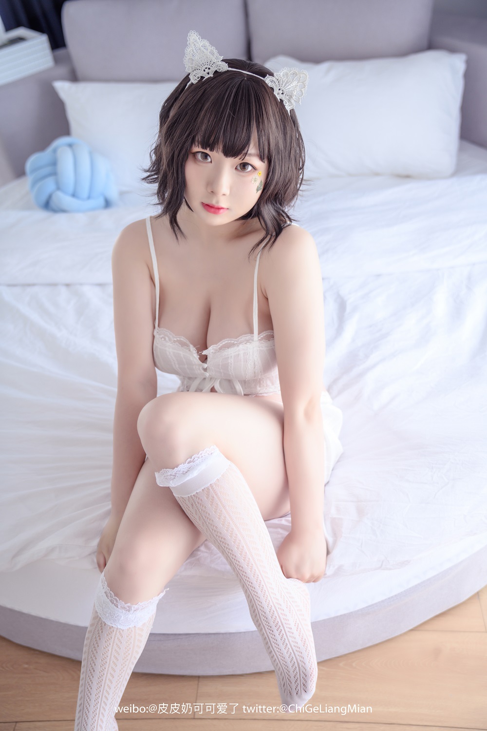 超皮皮皮奶-白睡衣[57P]