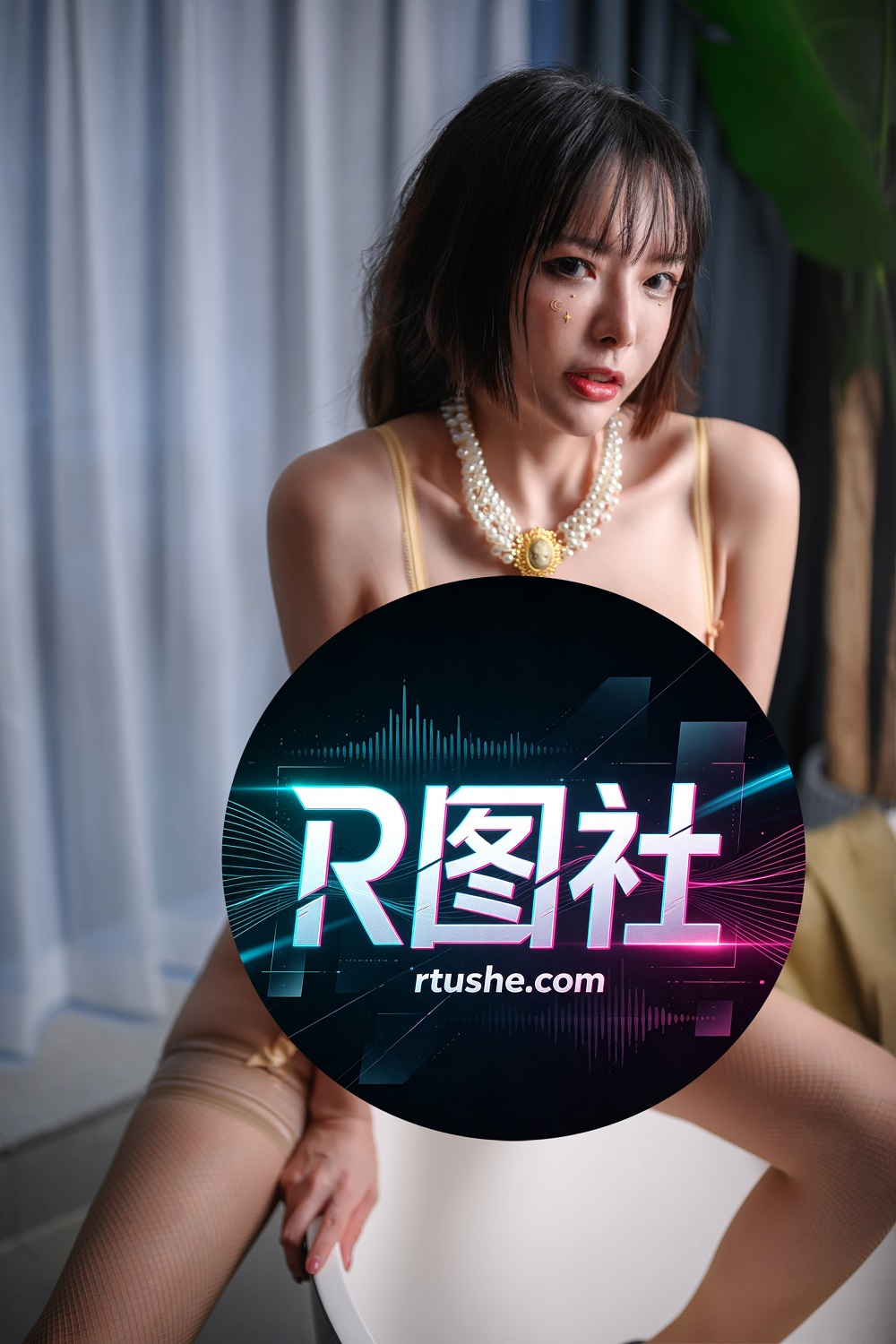 秋和柯基-蕾丝吊带套装[44P+1V]