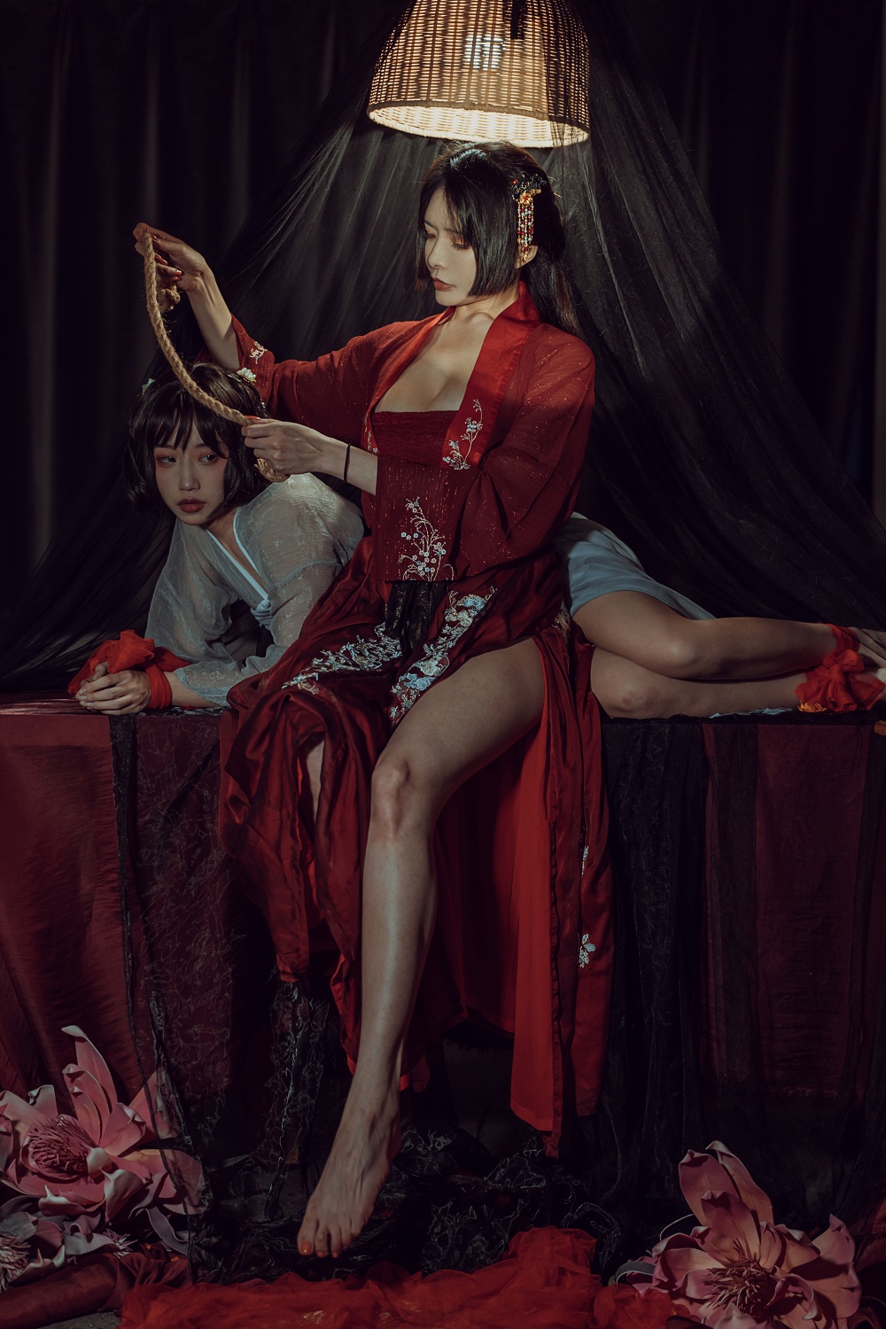 秋和柯基-昏红帐[52P]