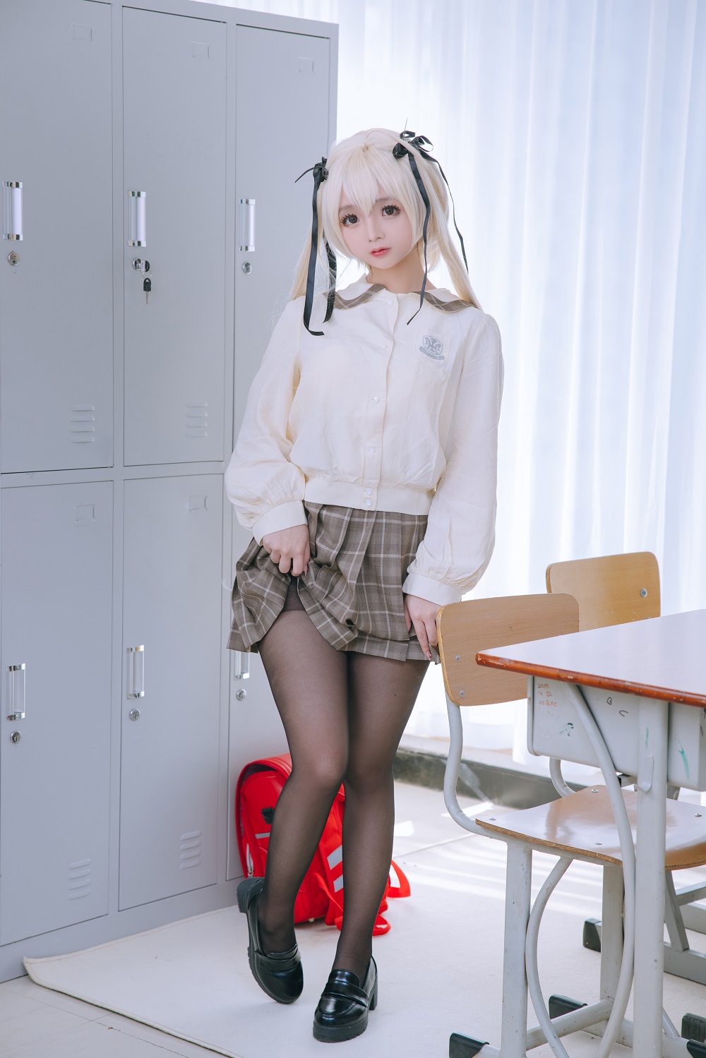 日奈娇-穹妹校服+比基尼[191P]