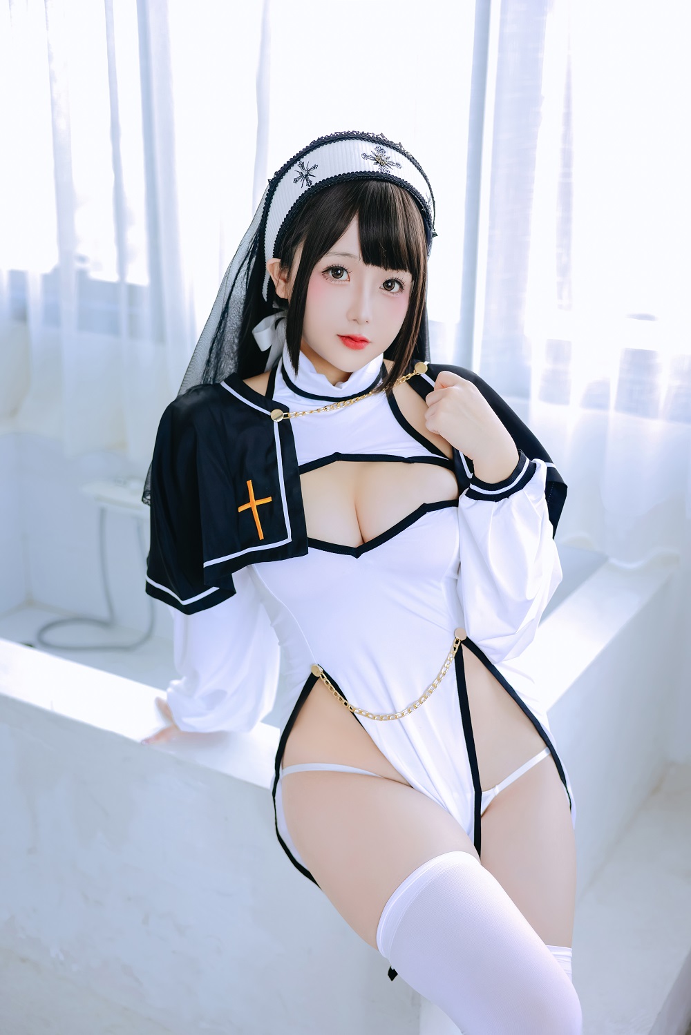 日奈娇-圣洁修女[110P]