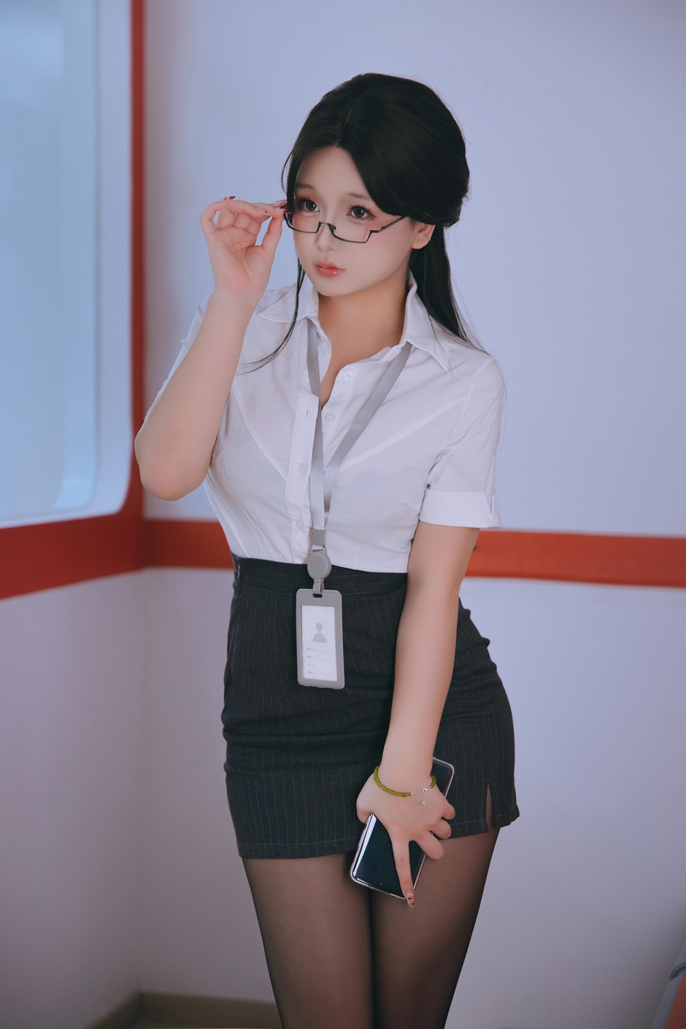 日奈娇-地铁OL[287P+8V]
