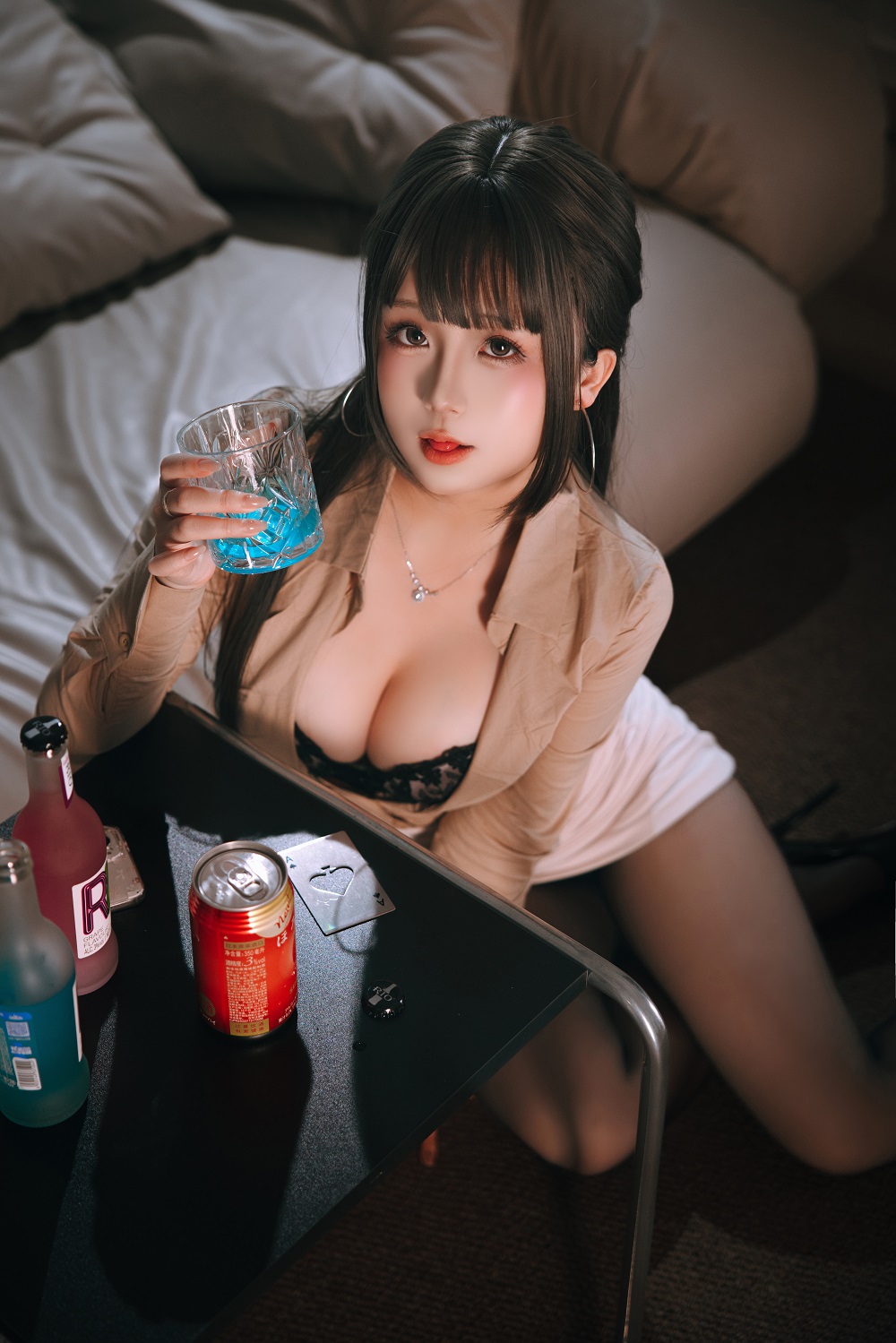 日奈娇-醉酒同事[243P+8V]