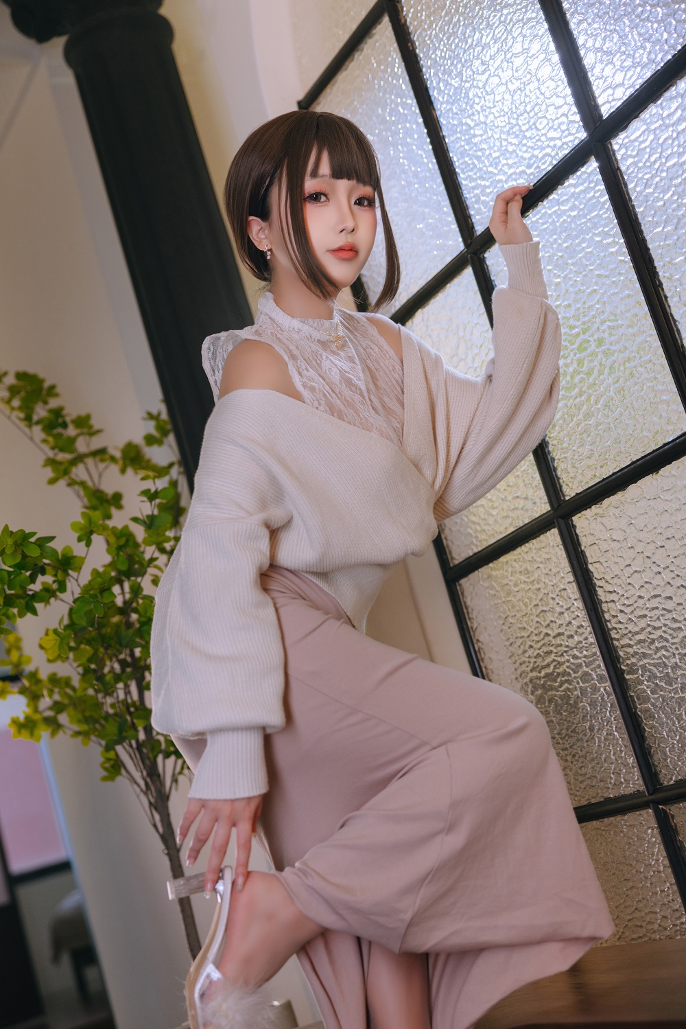 日奈娇-下属的太太[209P+8V]