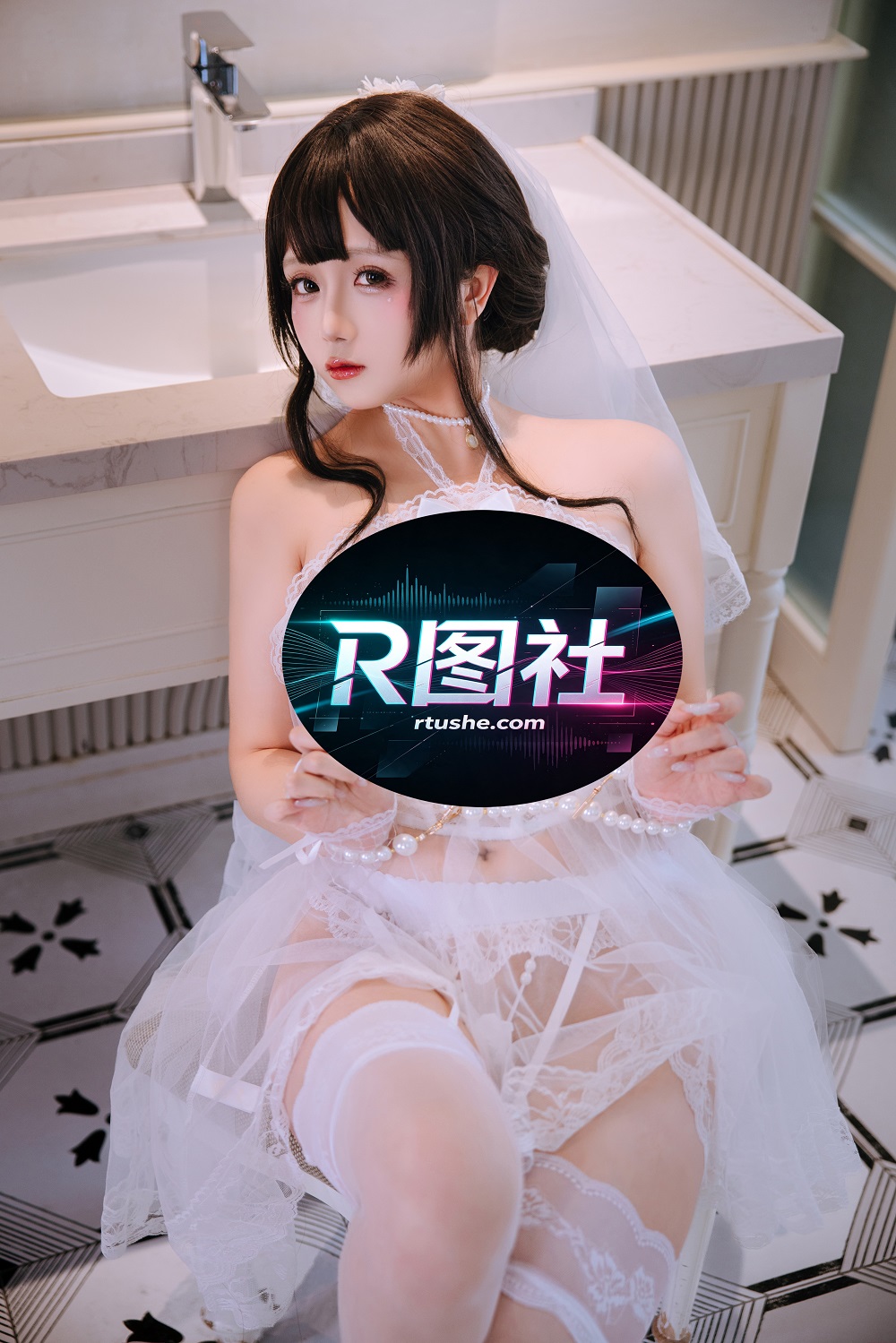 日奈娇-未婚妻[180P+6V]