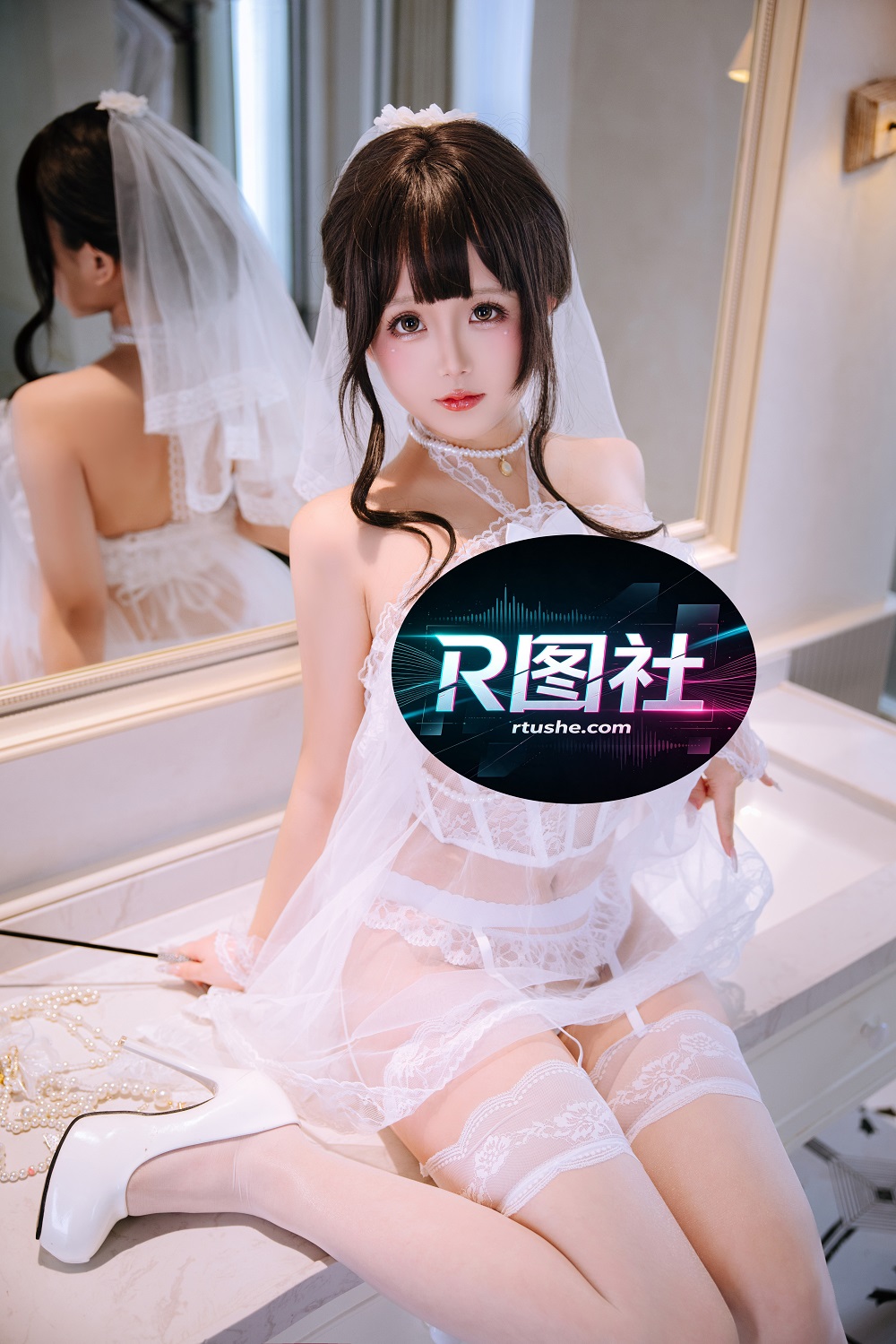 日奈娇-未婚妻[180P+6V]