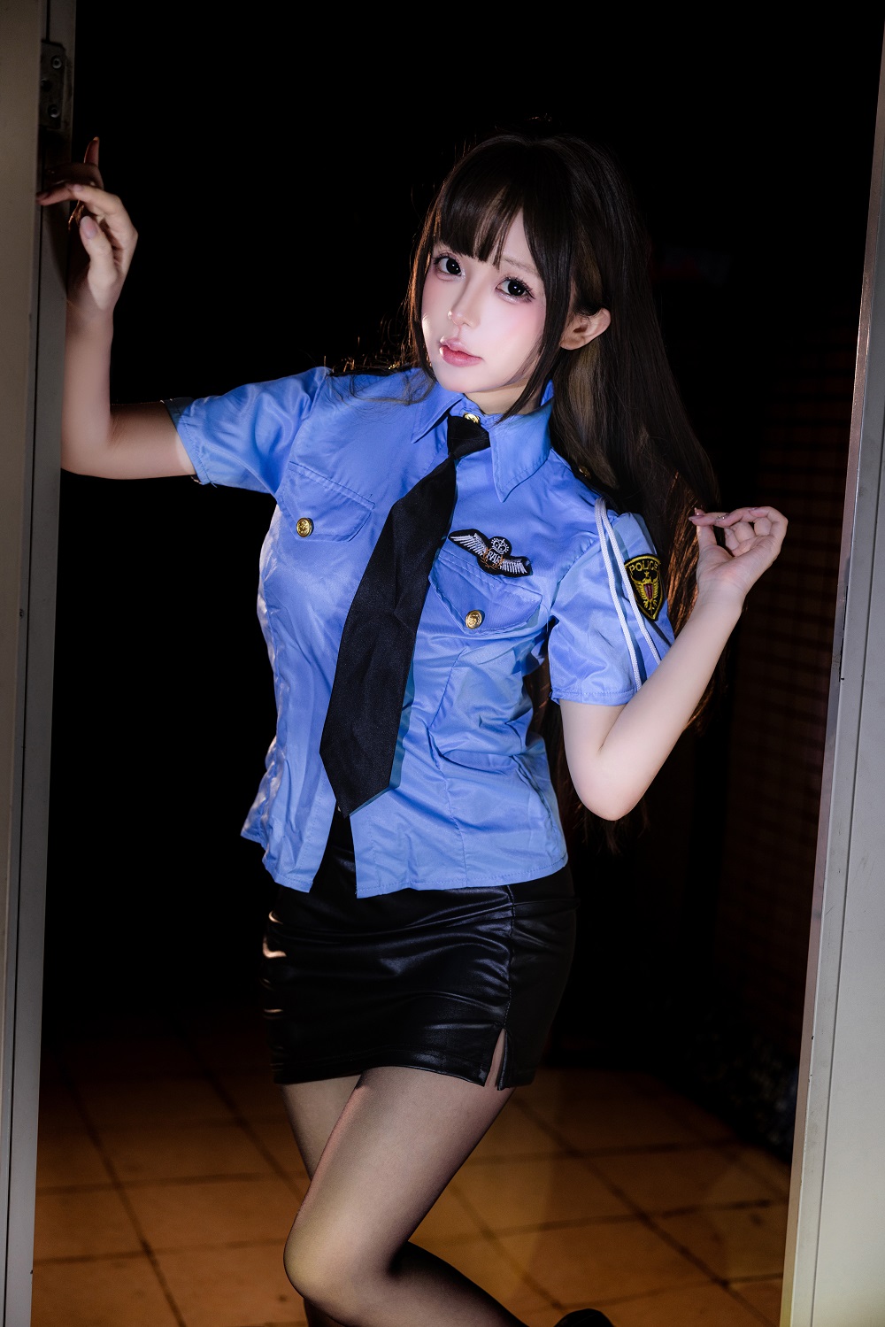 日奈娇-楼道保安[167P+5V]